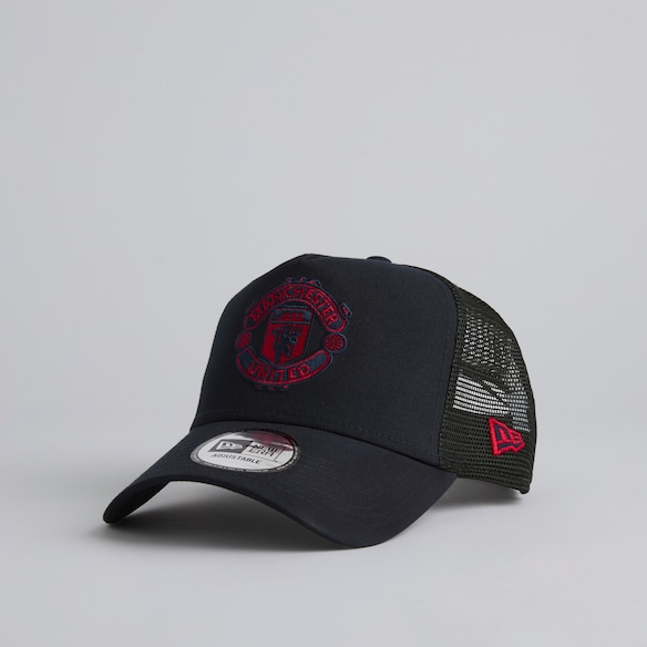 Manchester United x New Era Seasonal Trucker Cap Black Black