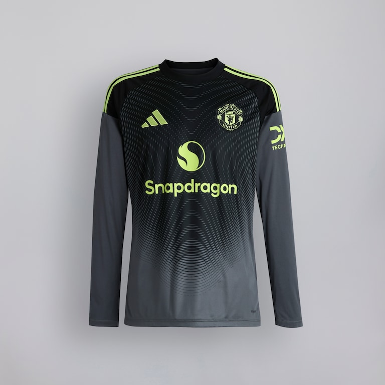 Manchester United Kids 25/26 Goalkeeper Long Sleeve Jersey