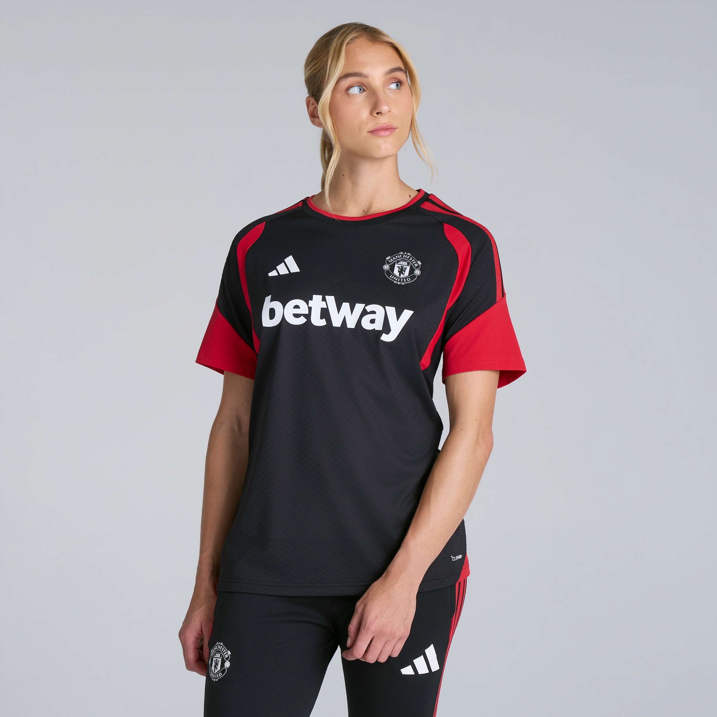 Manchester United Womens 26/27 Training Tiro Authentic Jersey Black (Sponsored) 검정색
