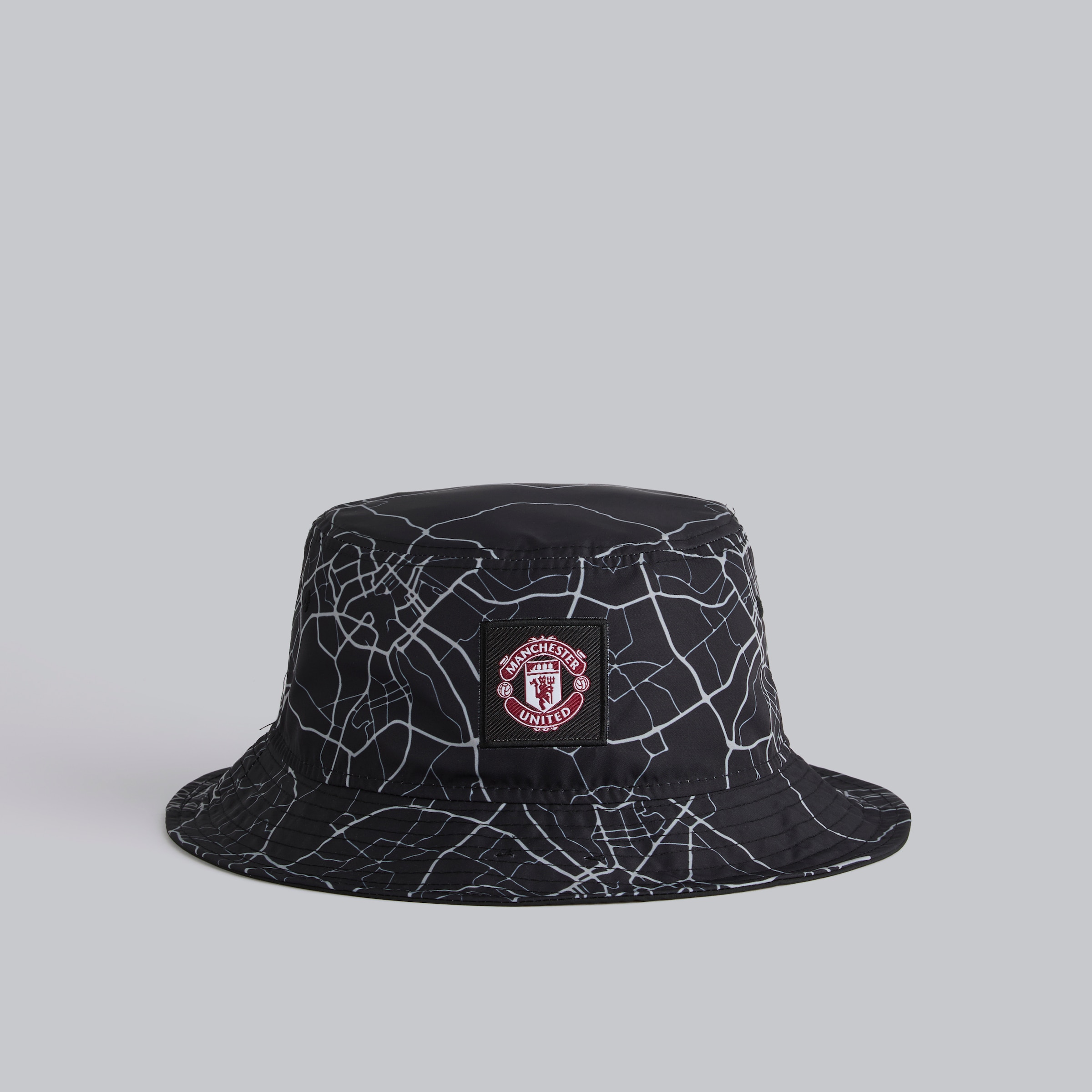 Manchester United x New Era AOP Bucket Hat Black