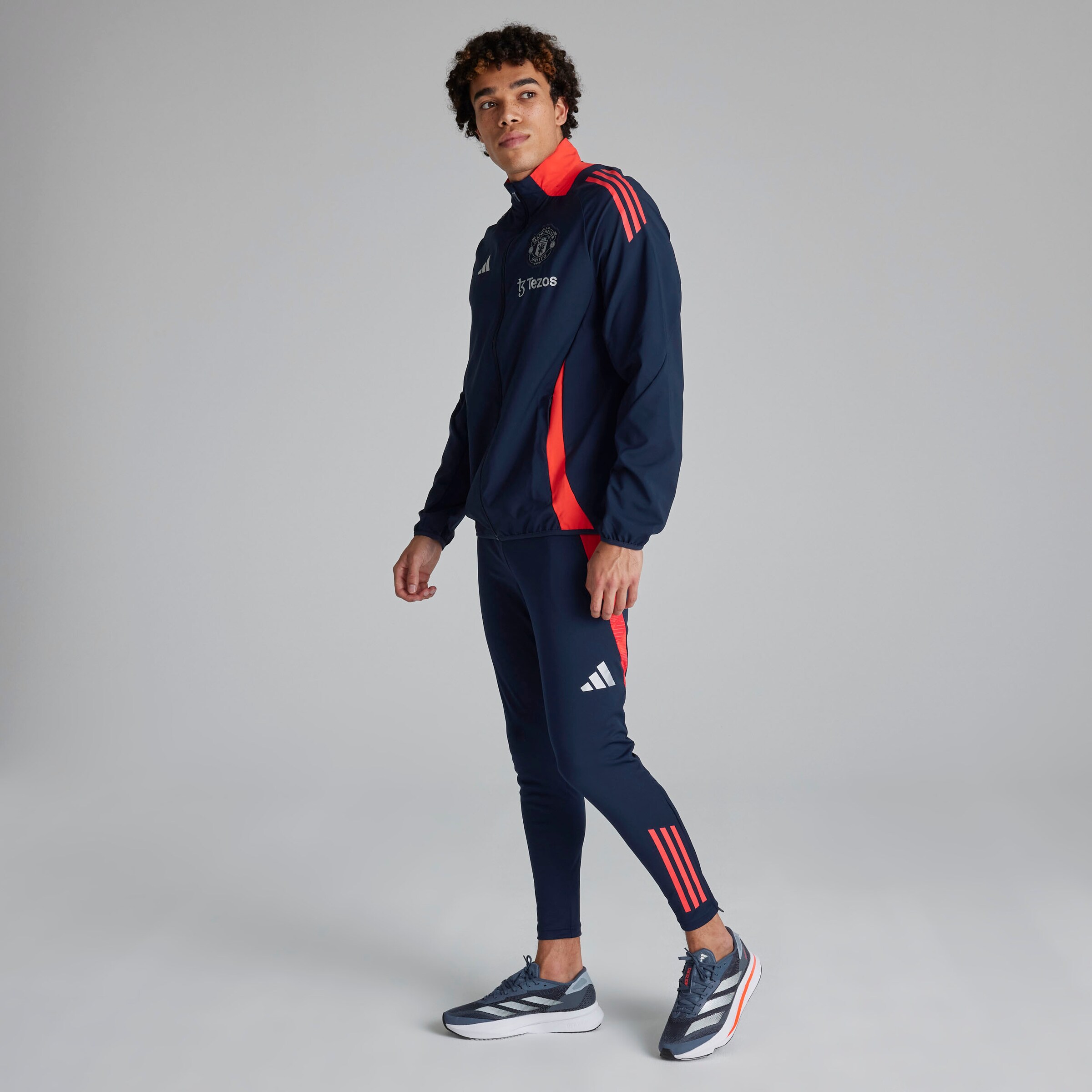 Manchester United Veste de Présentation Tiro 24 Bleu Marine Bleu Détail [3-5]