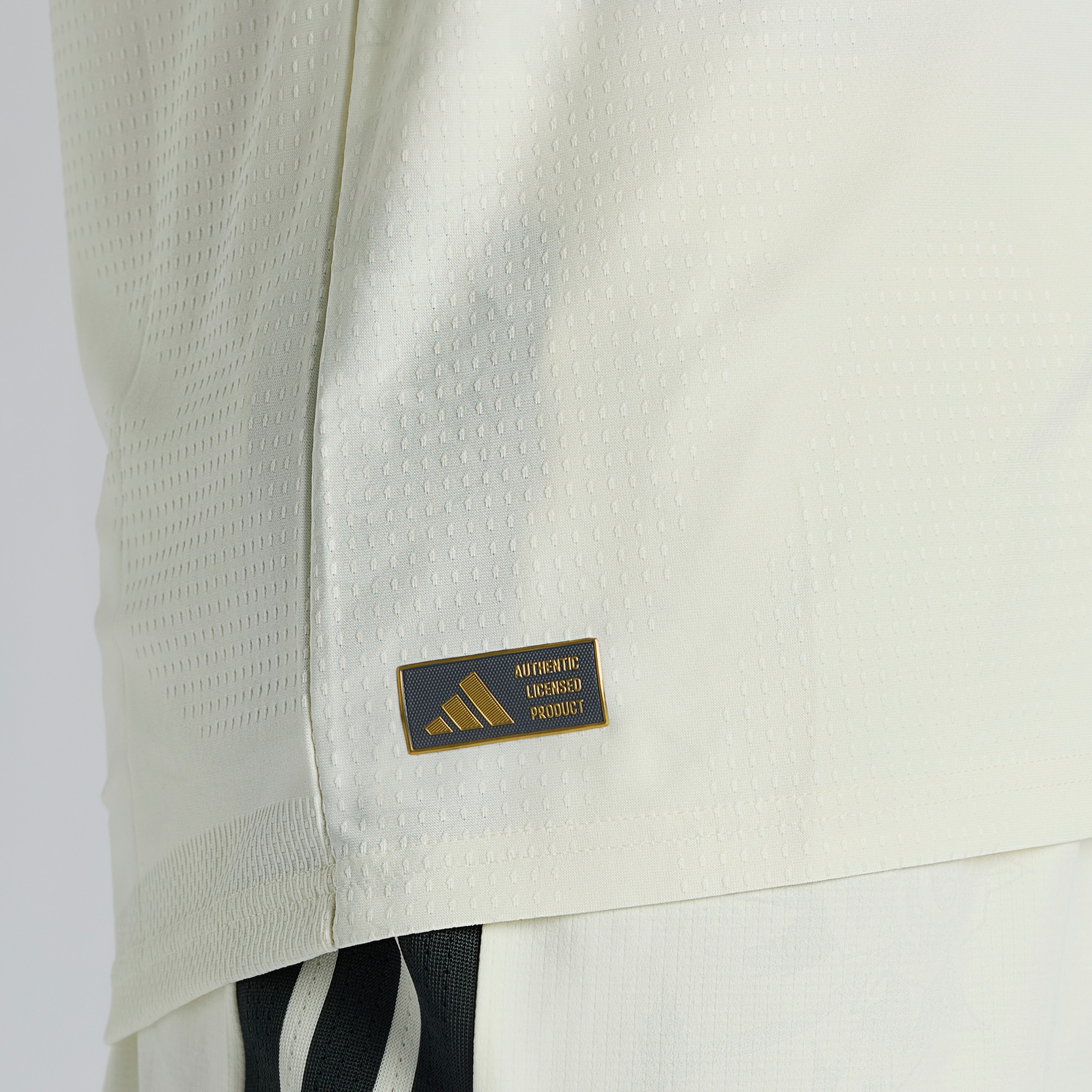 Manchester United 26/27 Third Authentic Jersey Beige Détail [5-6]