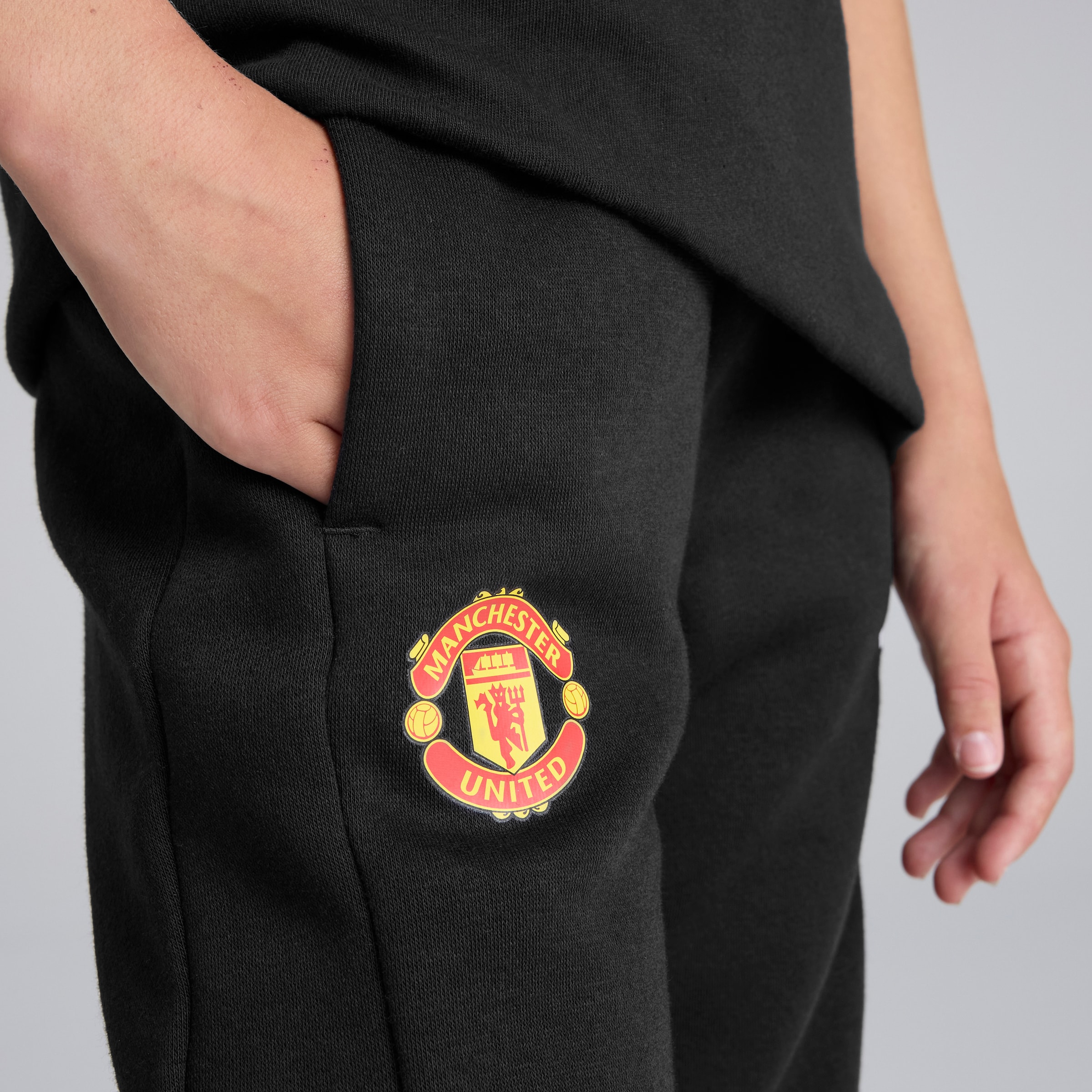 Manchester United x adidas Kids Colourblock Joggers Black Black Detail [5-5]