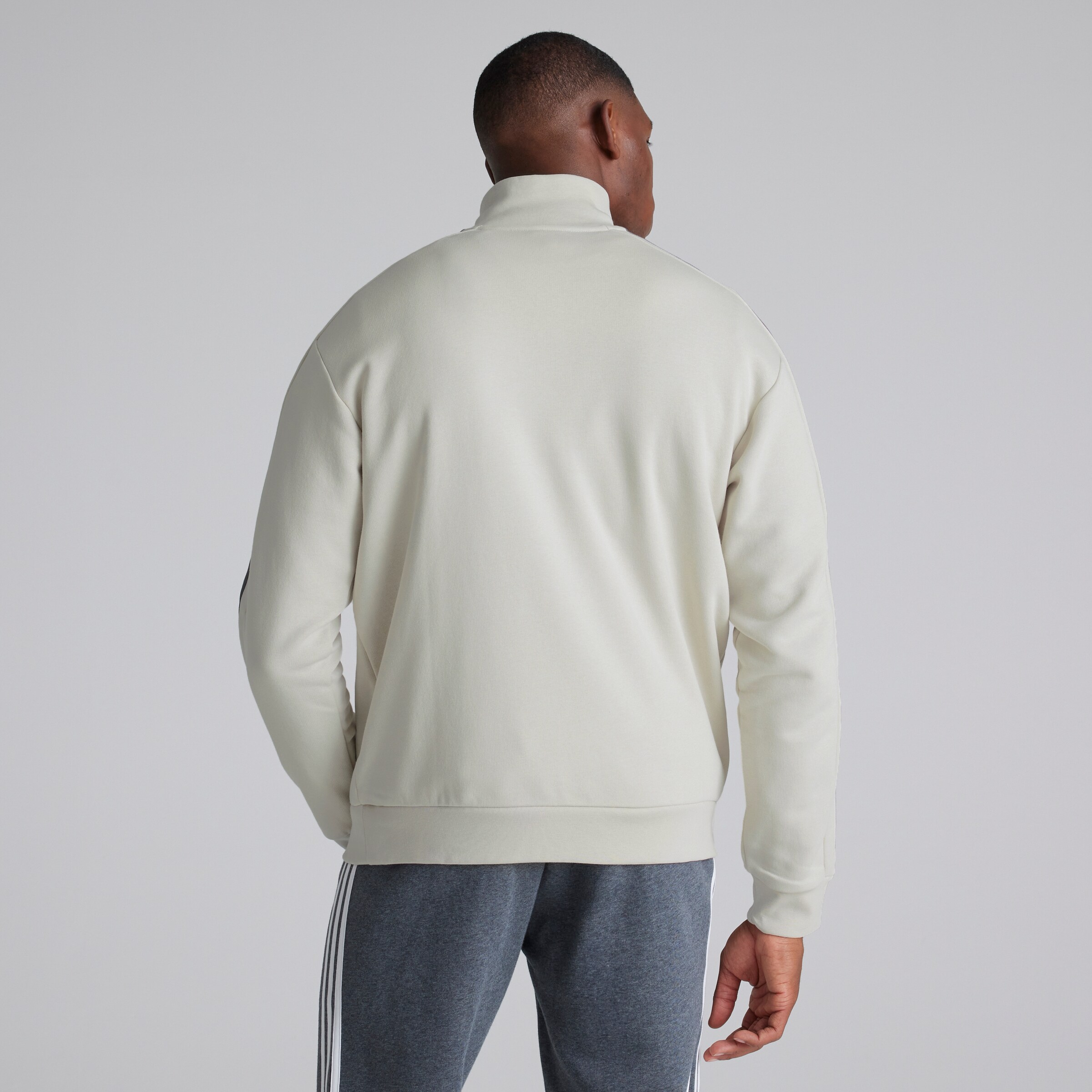 Manchester United x adidas Mens Essentials Fleece 3-Stripes 1/4 Zip Sweatshirt Off White Blanc Détail [2-5]