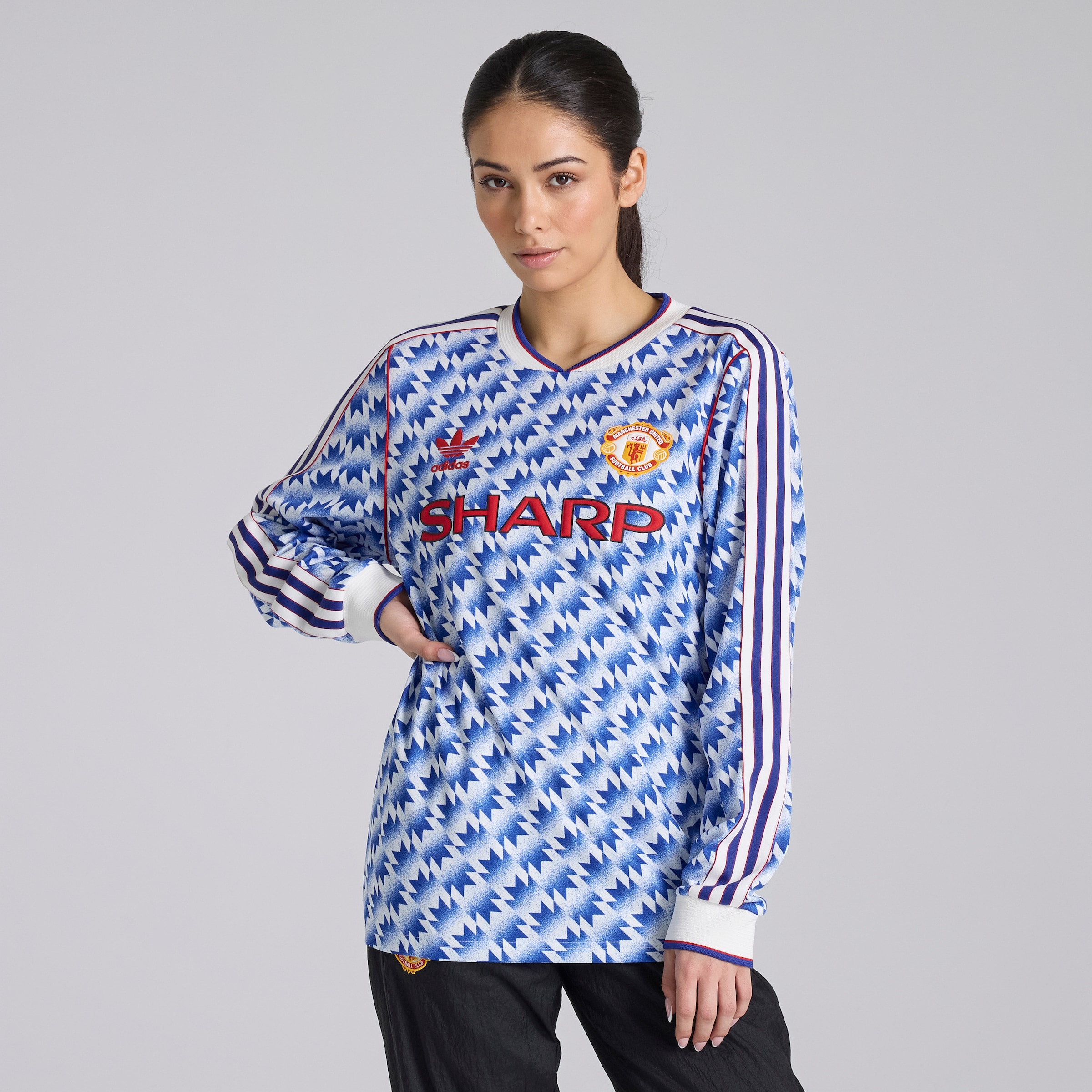 Manchester United x adidas Bringback 90/92 Away Long Sleeve Jersey Blue Détail [6-8]