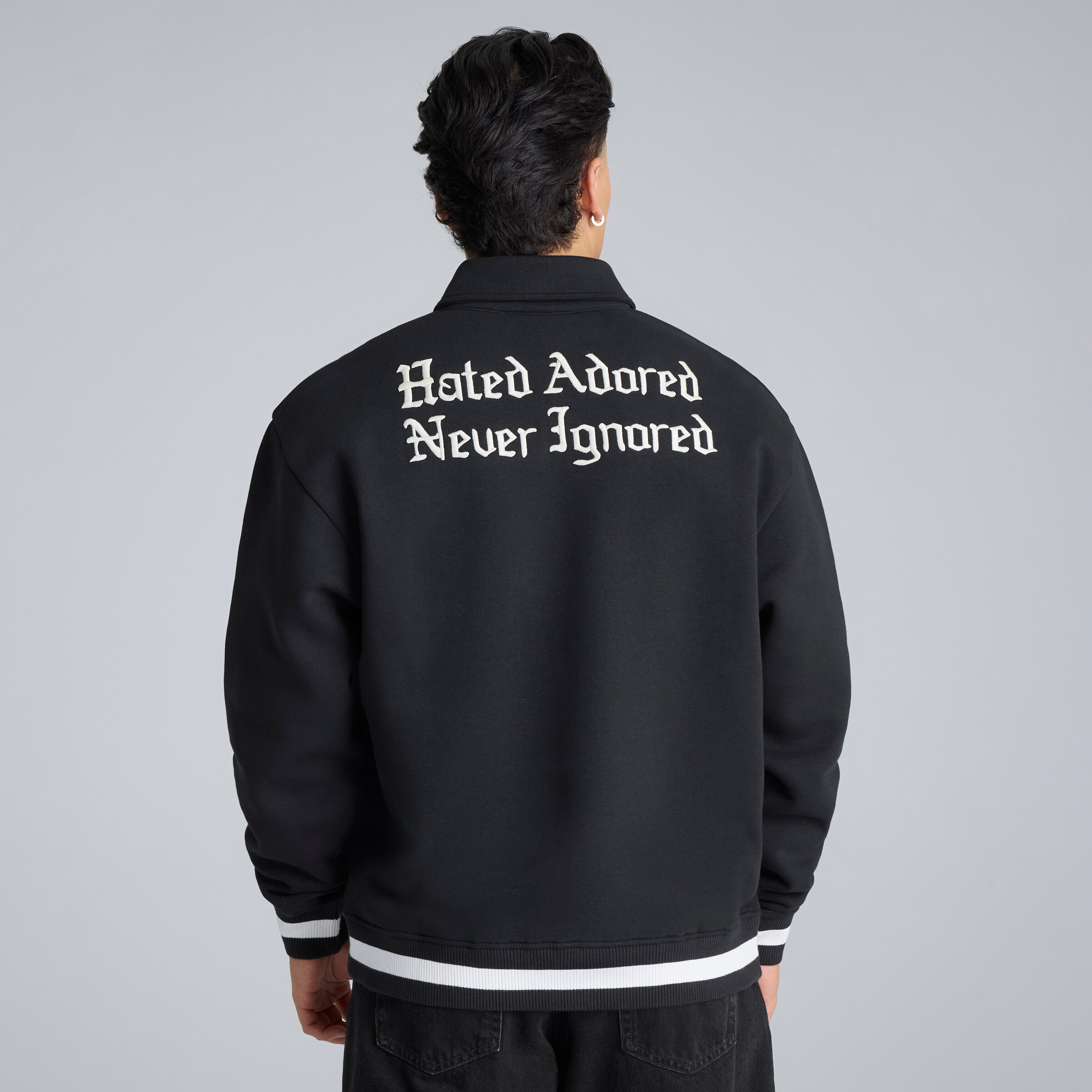 Manchester United Hated Adored Never Ignored Quarter Zip Sweatshirt Black Black Detail [2-6]