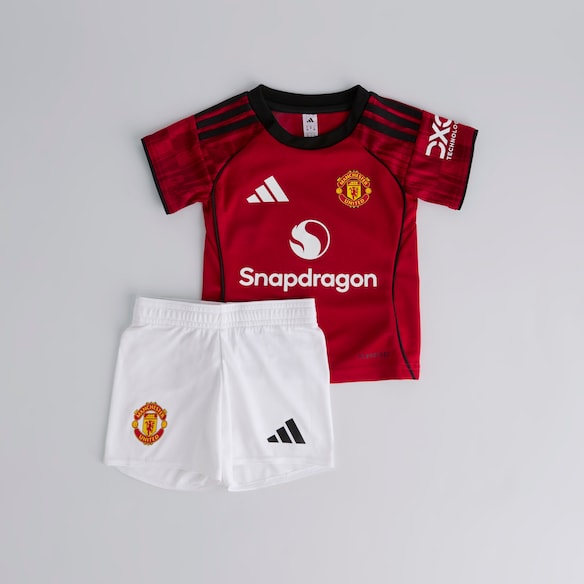 Manchester United Kids 25/26 Home Baby Kit Red