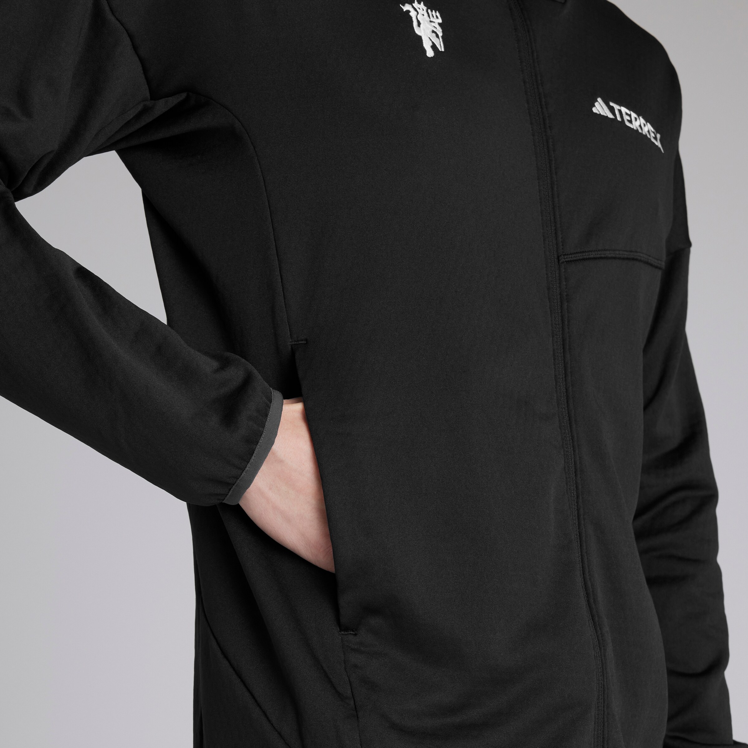 Manchester United x adidas Terrex Xperior Light Fleece Hooded Jacket Black Black Detail [4-5]
