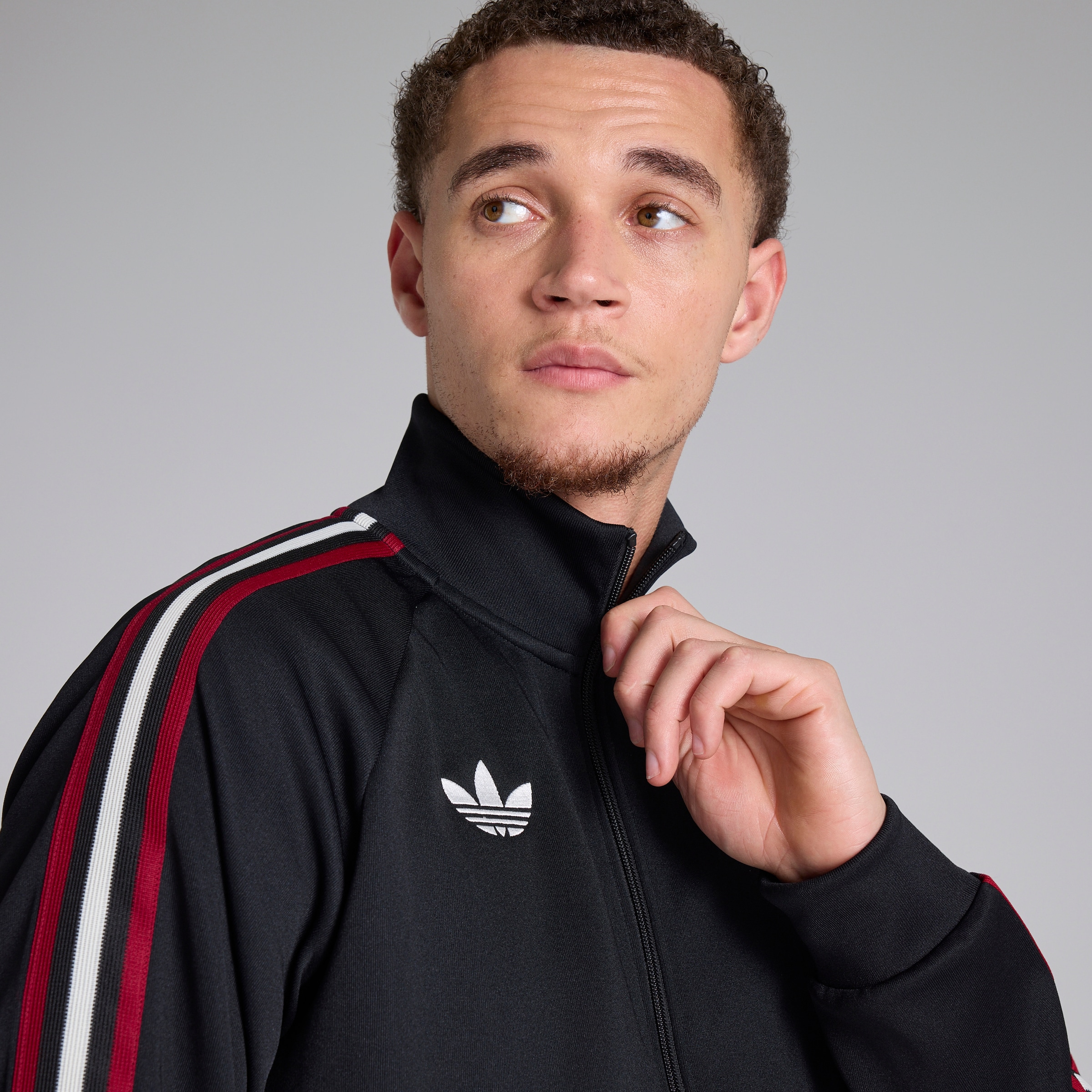 Manchester United x adidas Originals Track Top Black Detail [5-5]