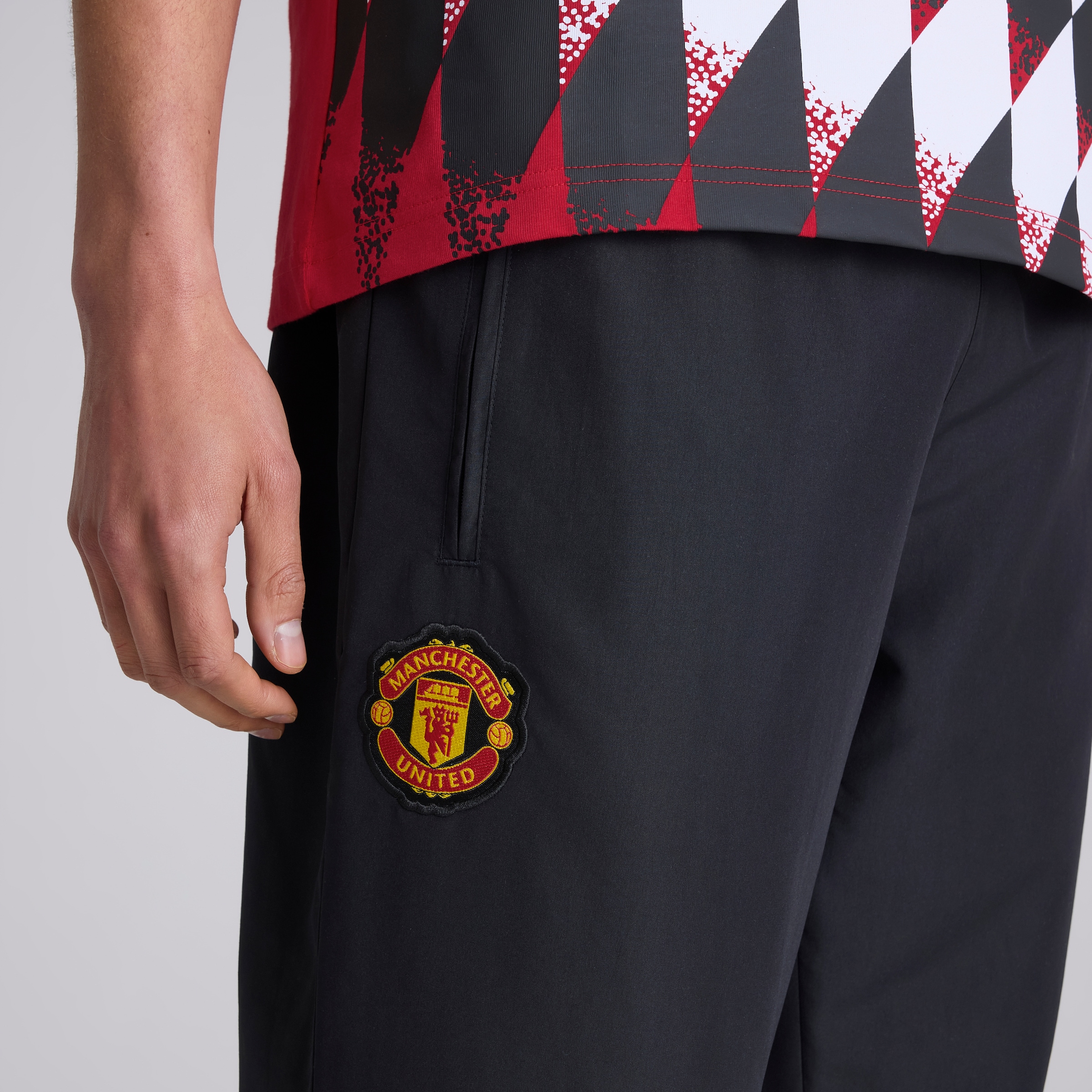 Manchester United x adidas Stadium Track Pants Black Black Detail [4-5]