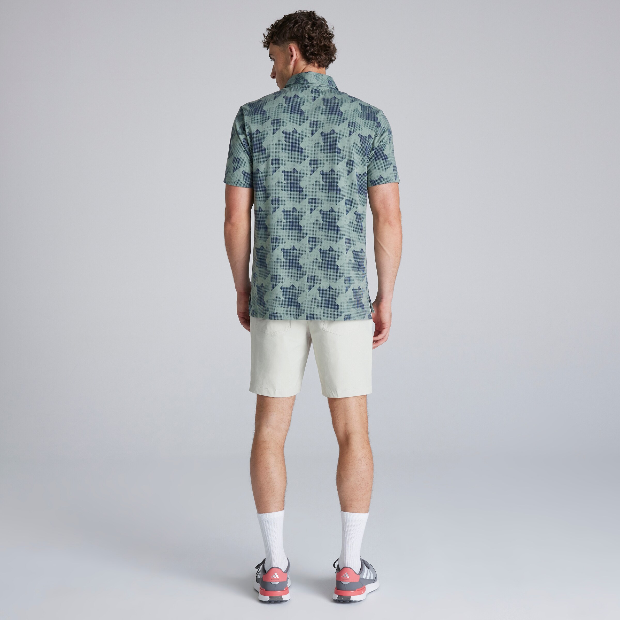 Manchester United x adidas Golf Ultimate365 5-Pocket Golf Shorts Cream Beige Detail [2-5]