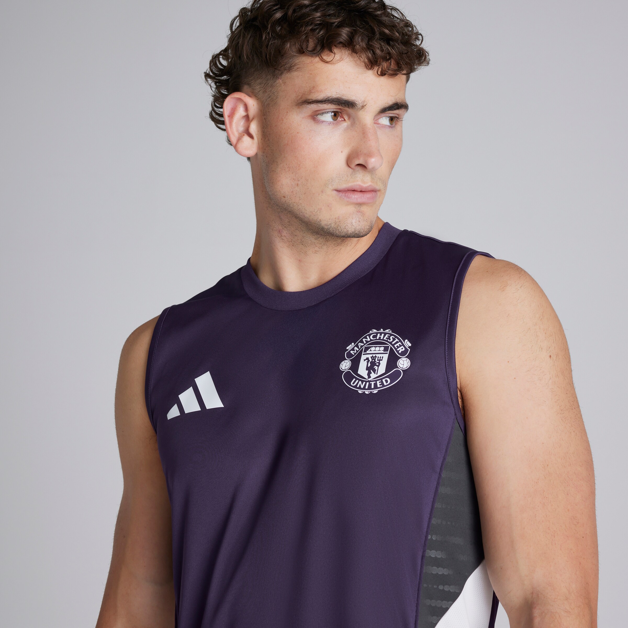 ADIDAS Manchester United Tiro 25 タンクトップ Buy Manchester United Tiro 25 Competition Sleeveless Jersey