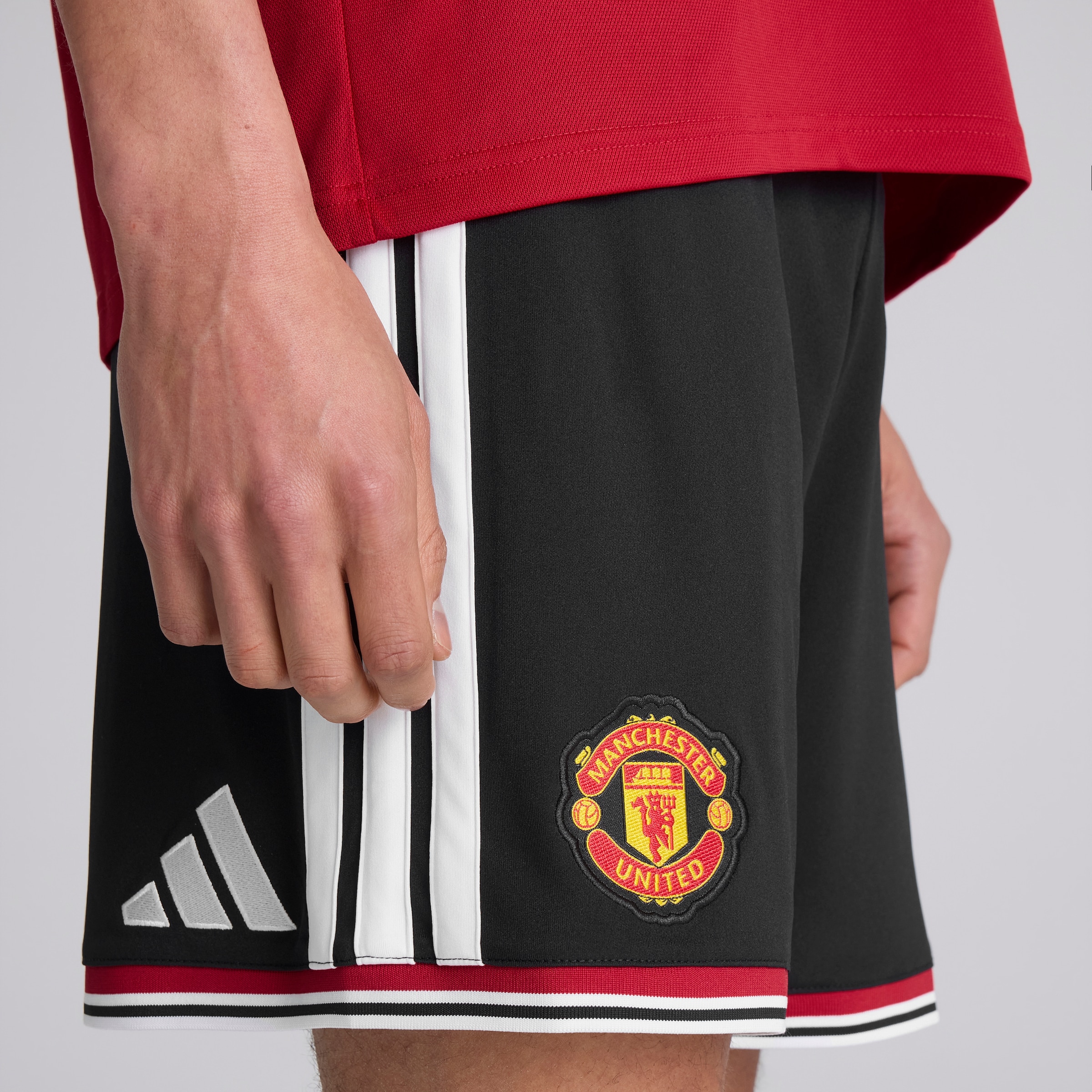 Manchester United 26/27 Home Shorts Black Noir Détail [4-5]