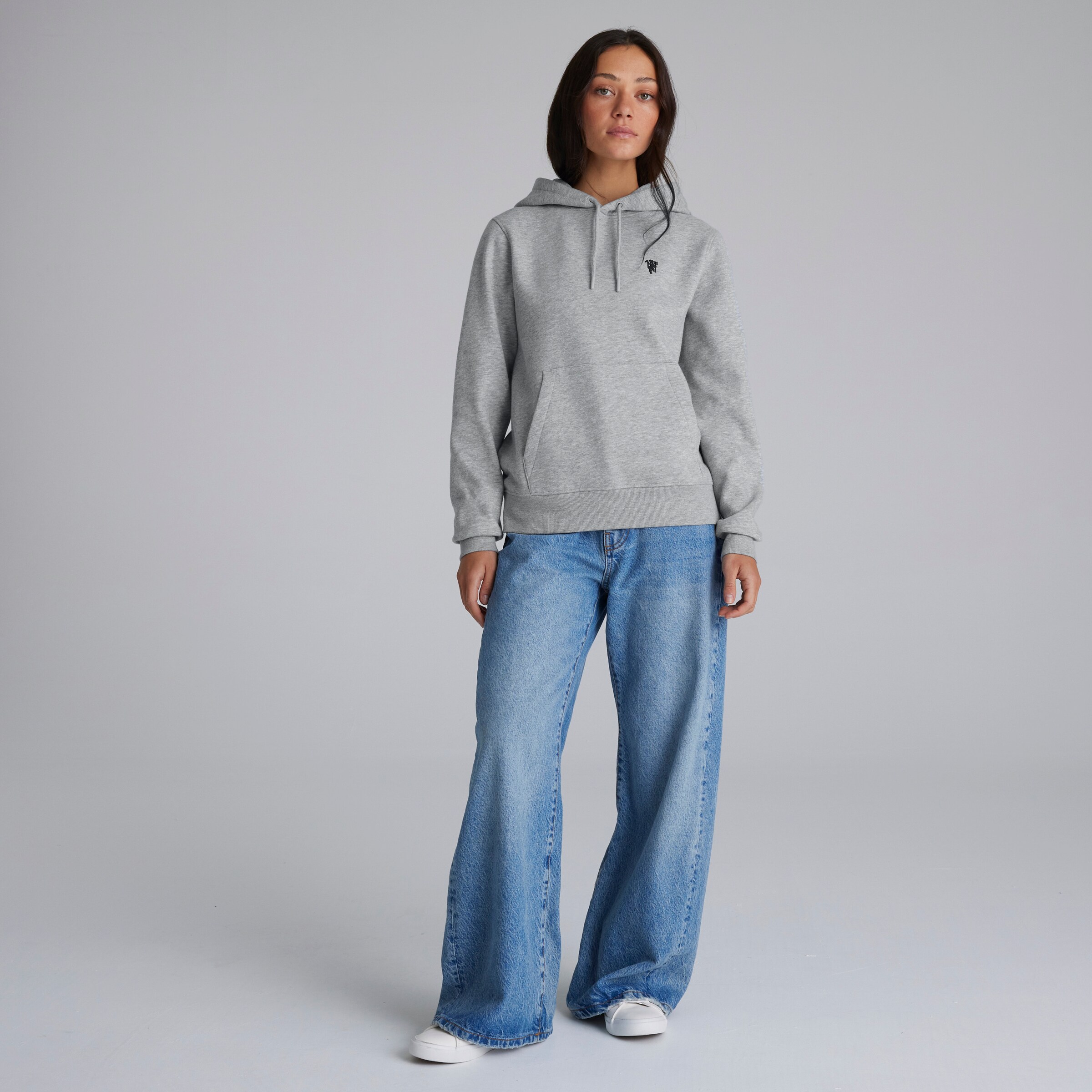 Manchester United Womens Devil Essentials Overhead Hoodie Grey Grey Detail [3-5]