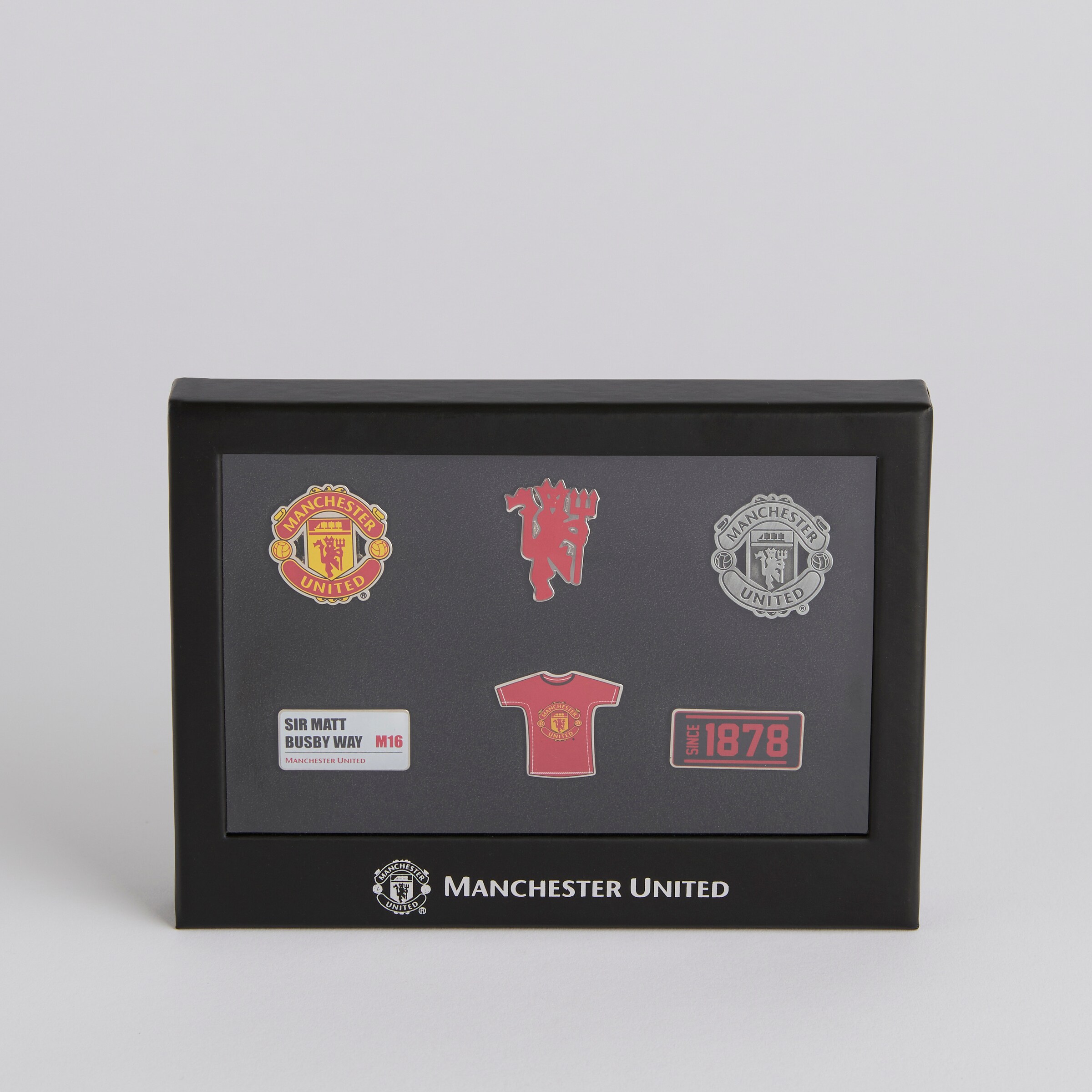 Manchester United Badge Set 6 Pack Red Detail [2-4]