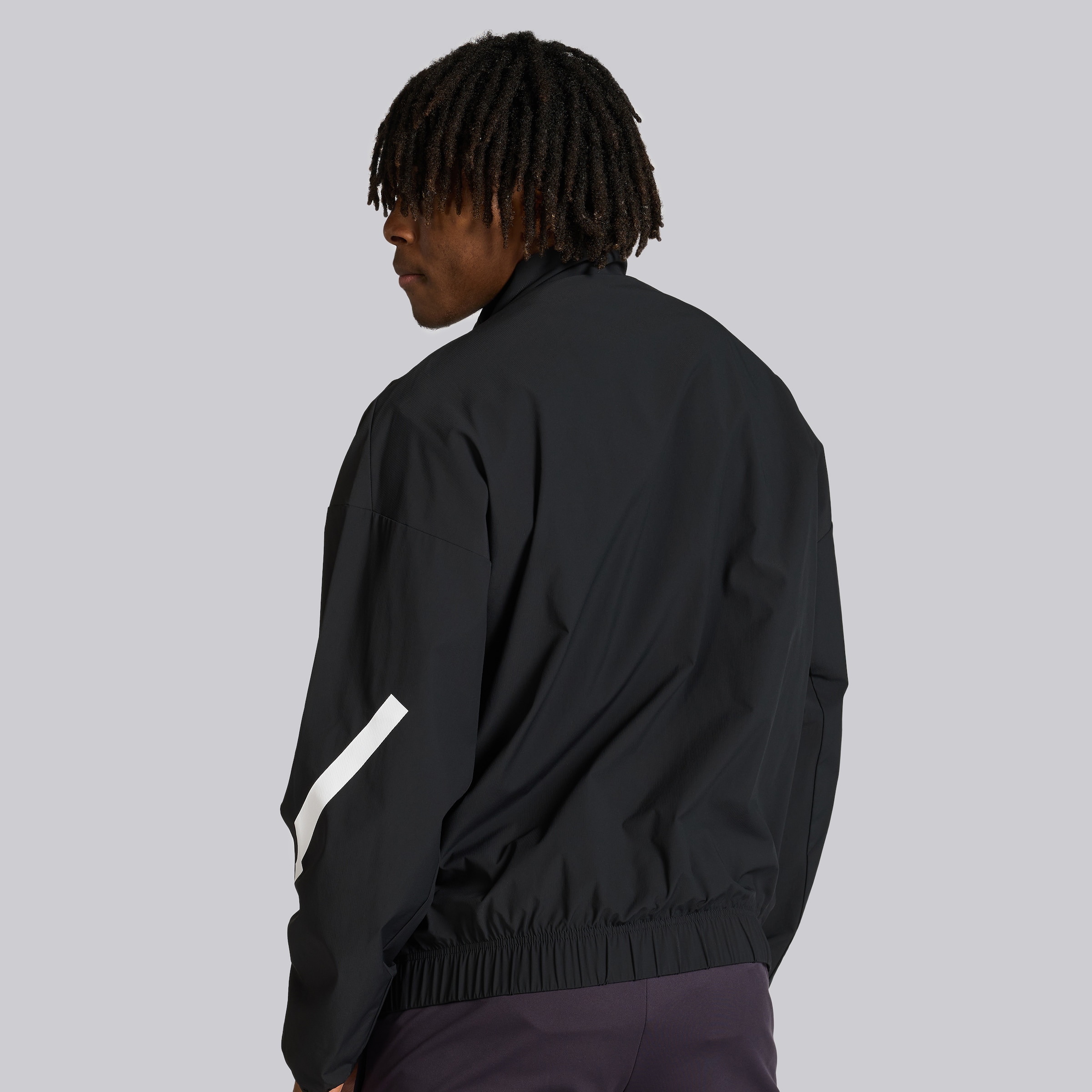 Manchester United Z.N.E. Anthem Jacket Black Detail [2-5]