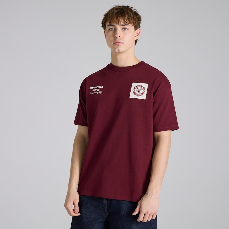 Manchester United Theatre of Dreams T-Shirt Burgundy