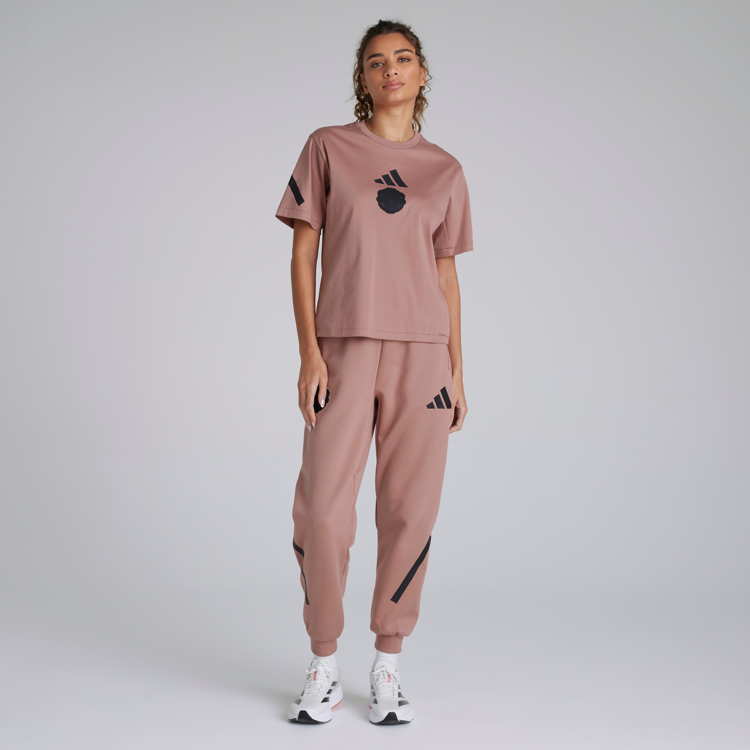 Buy Manchester United x adidas Womens Z.N.E. T-Shirt Pink