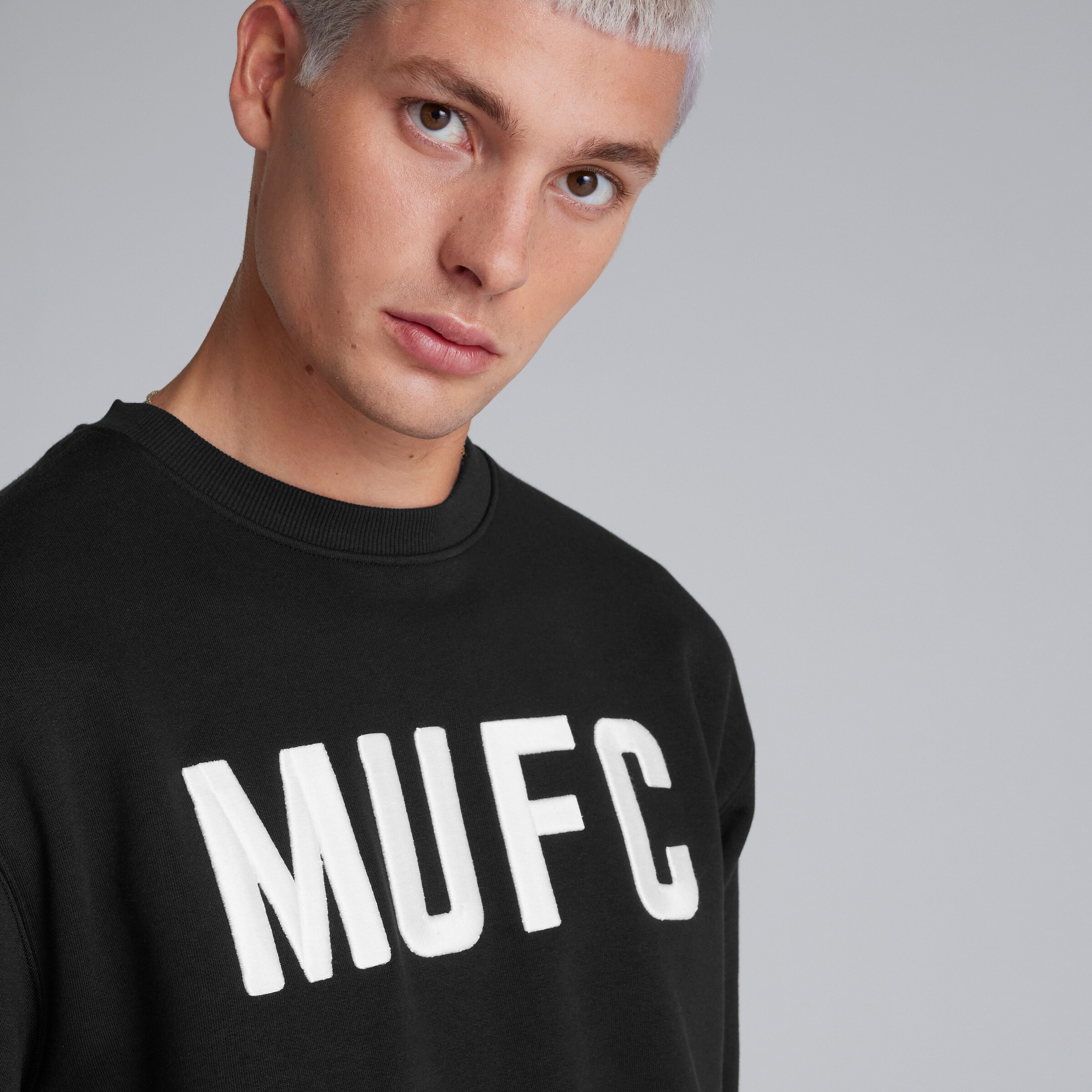 Manchester United Mens MUFC Sweatshirt Black Black Detail [4-4]