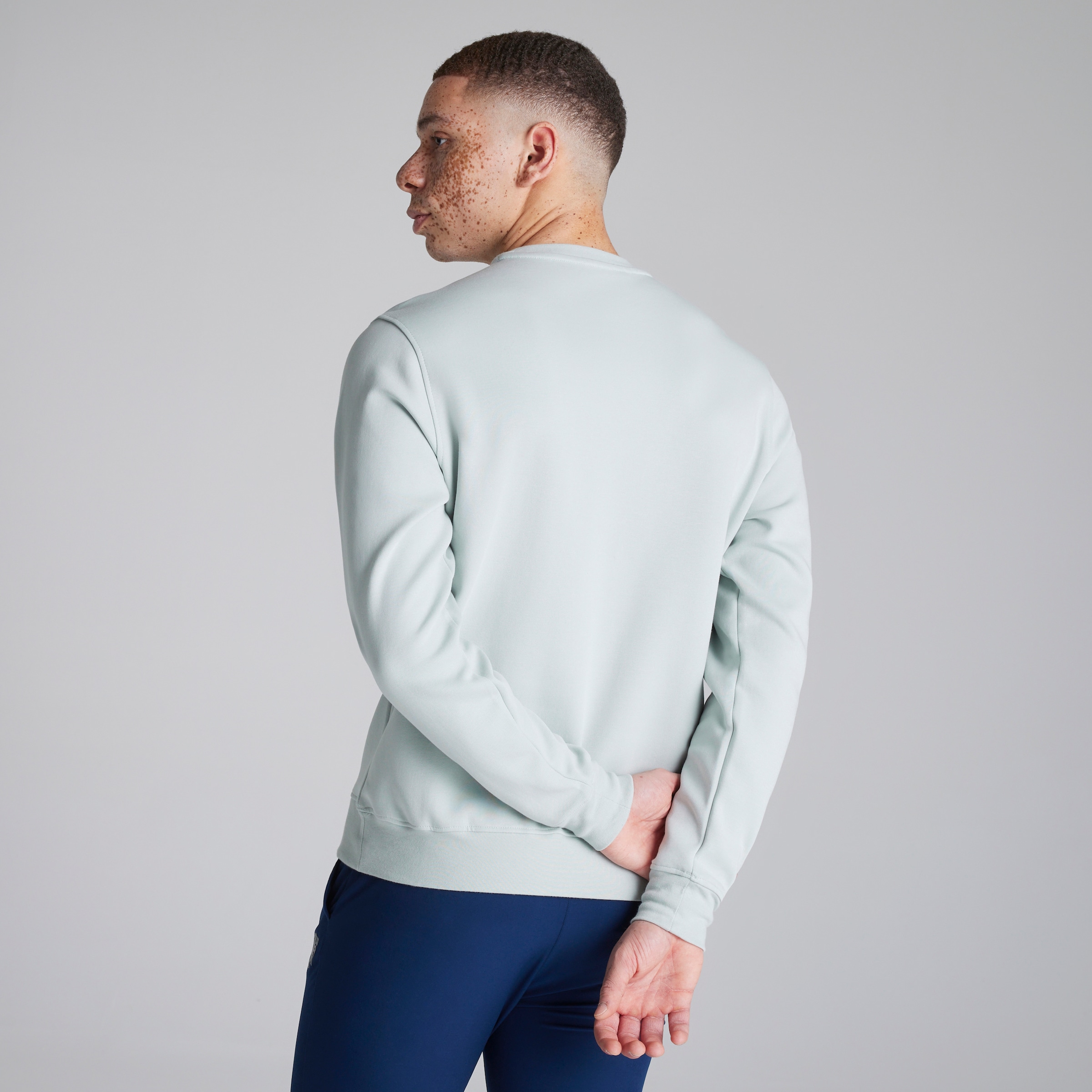 Manchester United x adidas Golf Crewneck Sweatshirt Green Vert Détail [2-5]