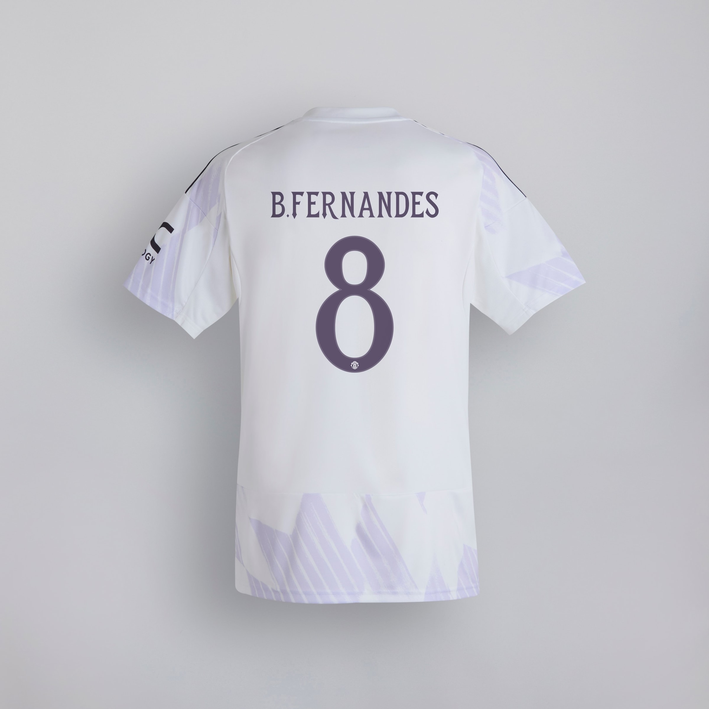 Buy Manchester United 25/26 Away Jersey with Fernandes 8