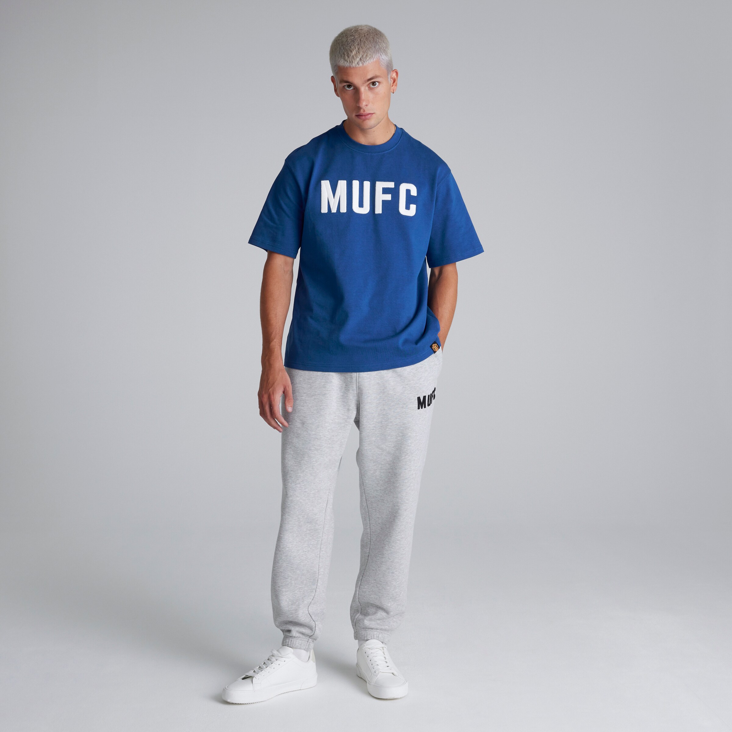 Manchester United Mens MUFC T-Shirt Blue Blue Detail [3-6]