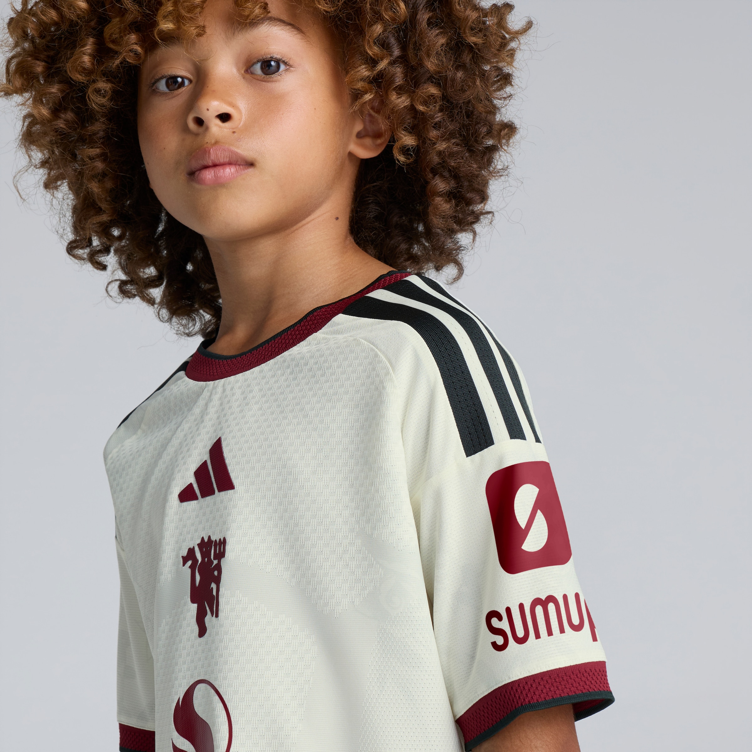 Manchester United Kids 26/27 Third Authentic Jersey Beige Detail [4-7]