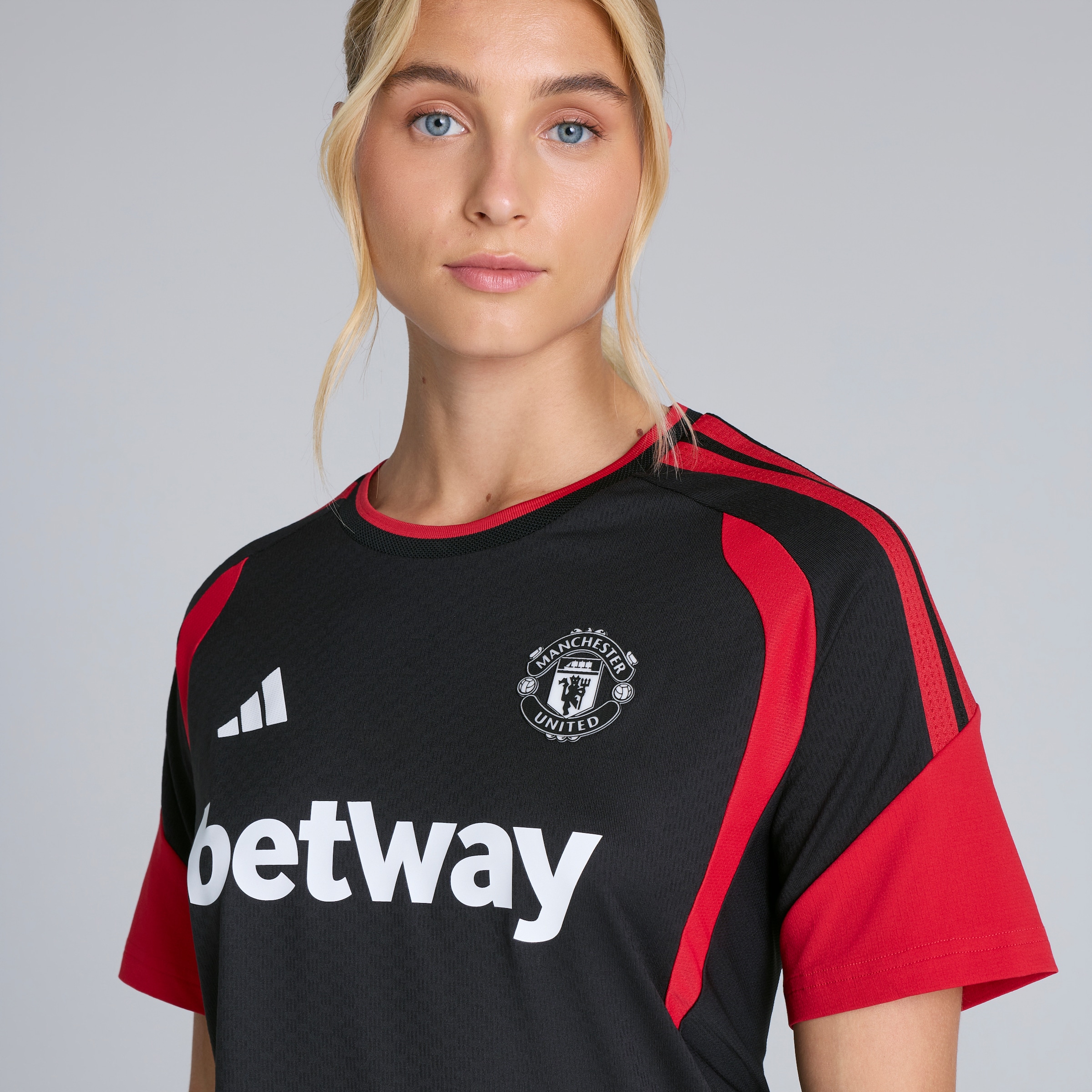 Manchester United Womens 26/27 Training Tiro Authentic Jersey Black (Sponsored) 검정색 세부 사항 [4-5]