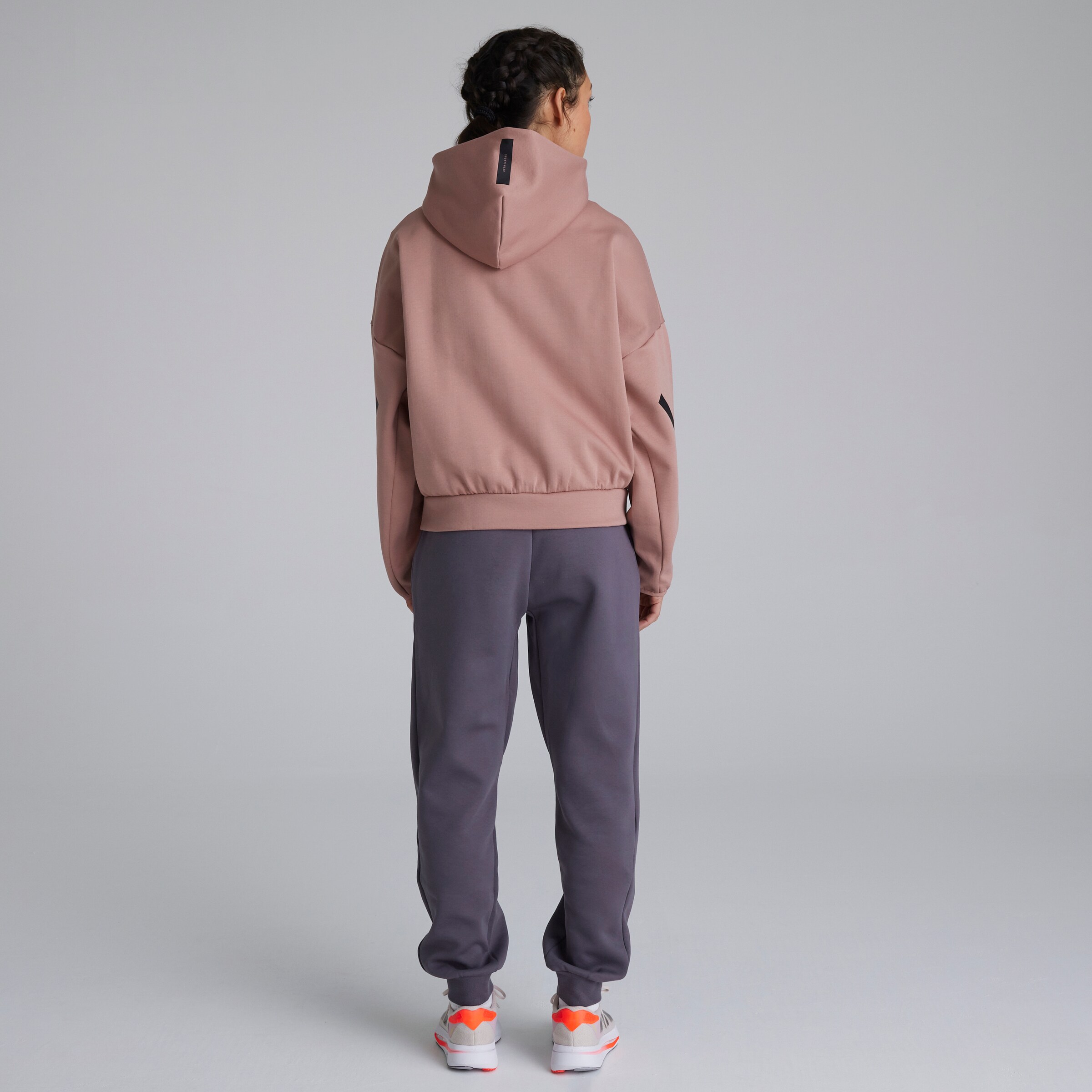 Manchester United x adidas Womens Z.N.E. Full Zip Hoodie Pink Détail [2-3]