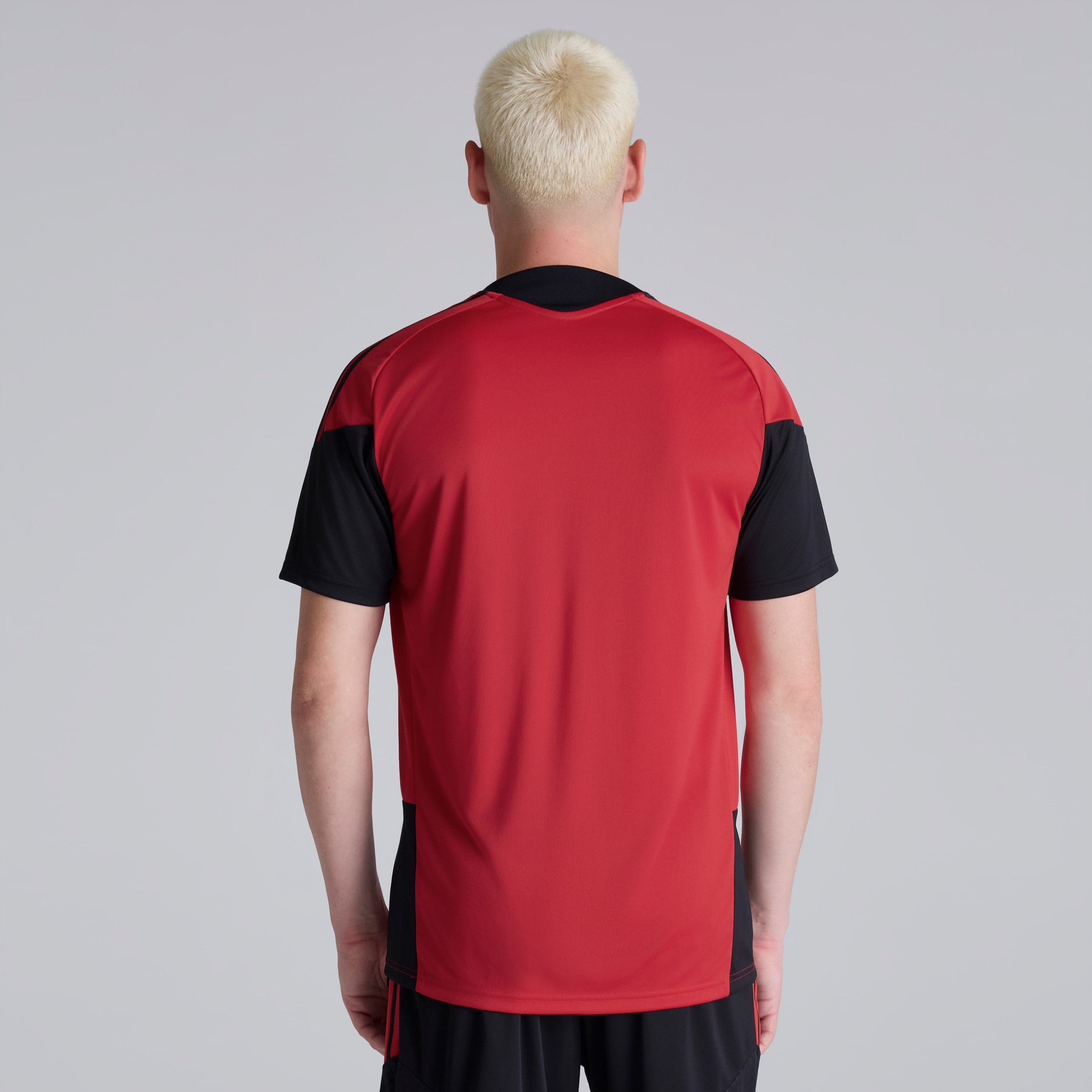 Manchester United 26/27 Training Tiro Jersey Red Red Detail [2-6]