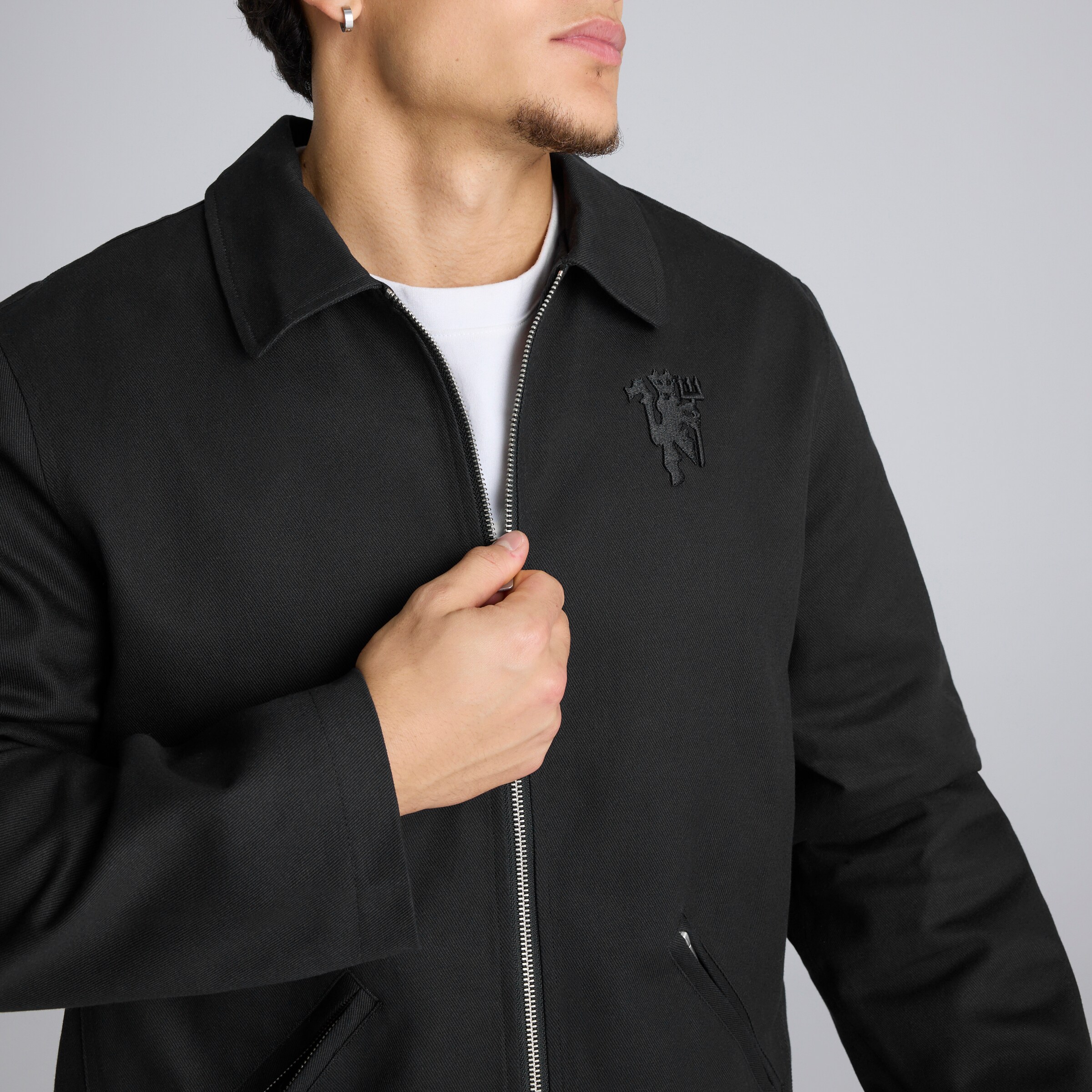 Manchester United Hated Adored Never Ignored Field Jacket Black Black Detail [4-6]