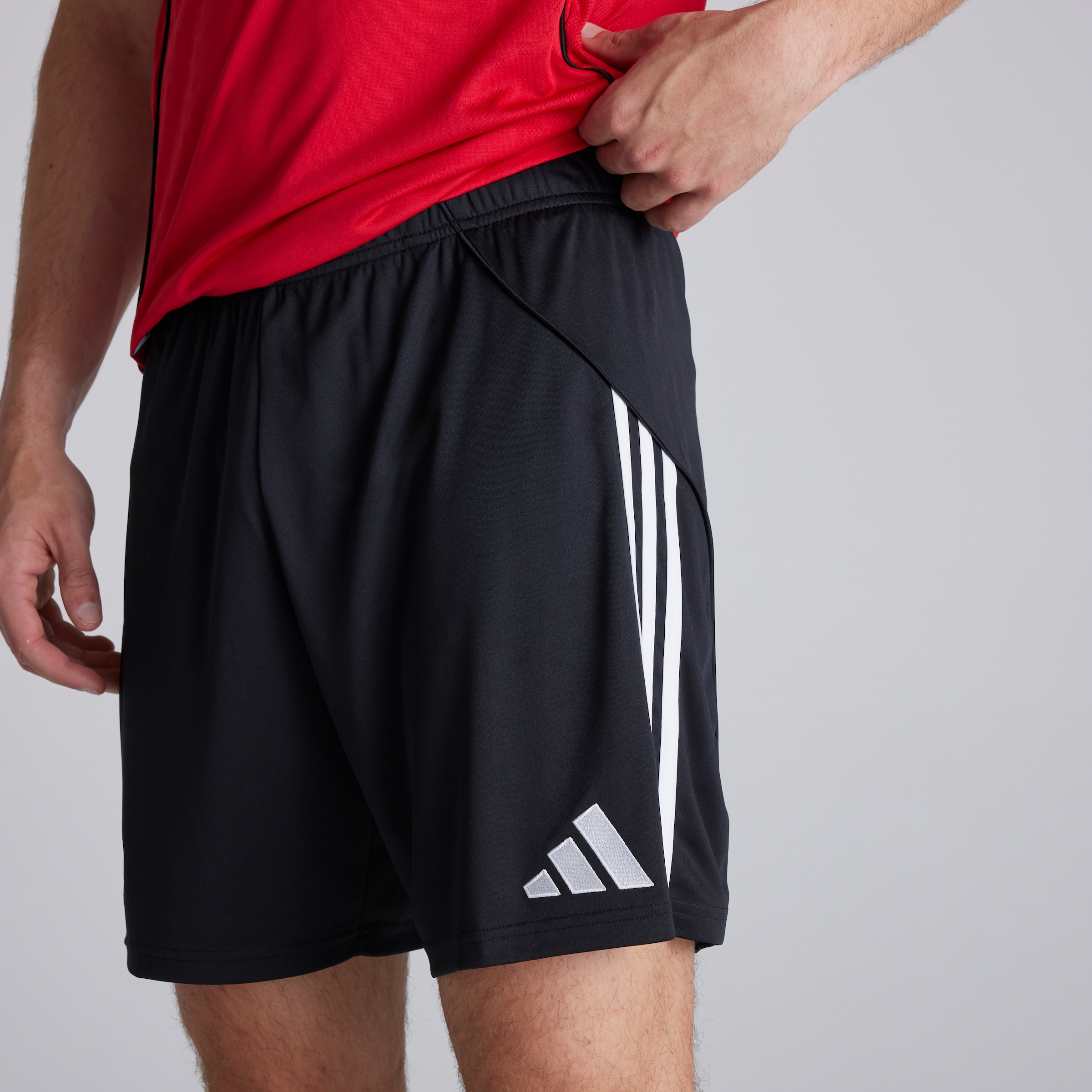 Manchester United 25/26 Home Shorts Black Black Detail [4-6]