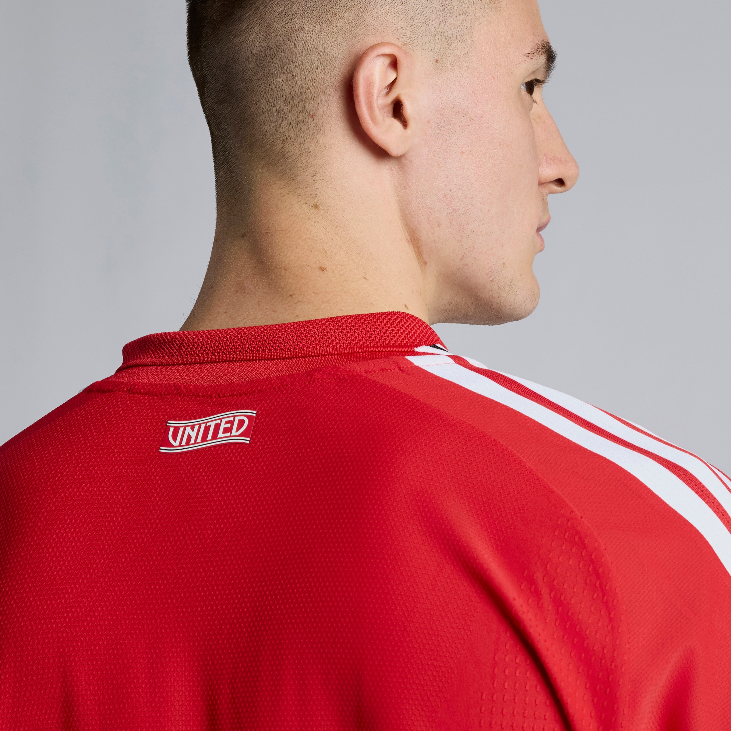 Manchester United 26/27 Home Authentic Long Sleeve Jersey Rouge Détail [5-6]