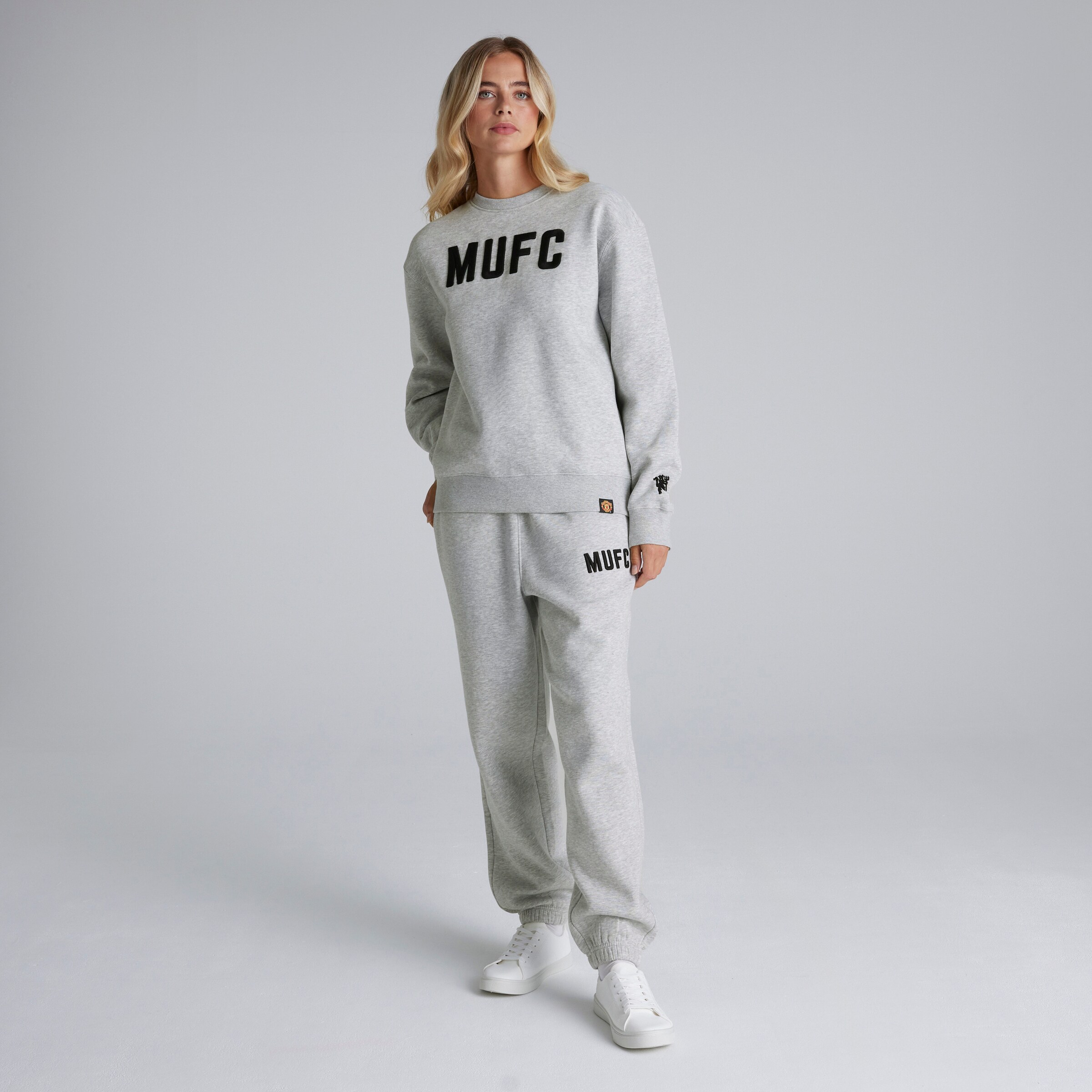 Manchester United Womens MUFC Sweatshirt Grey Gris Détail [3-4]