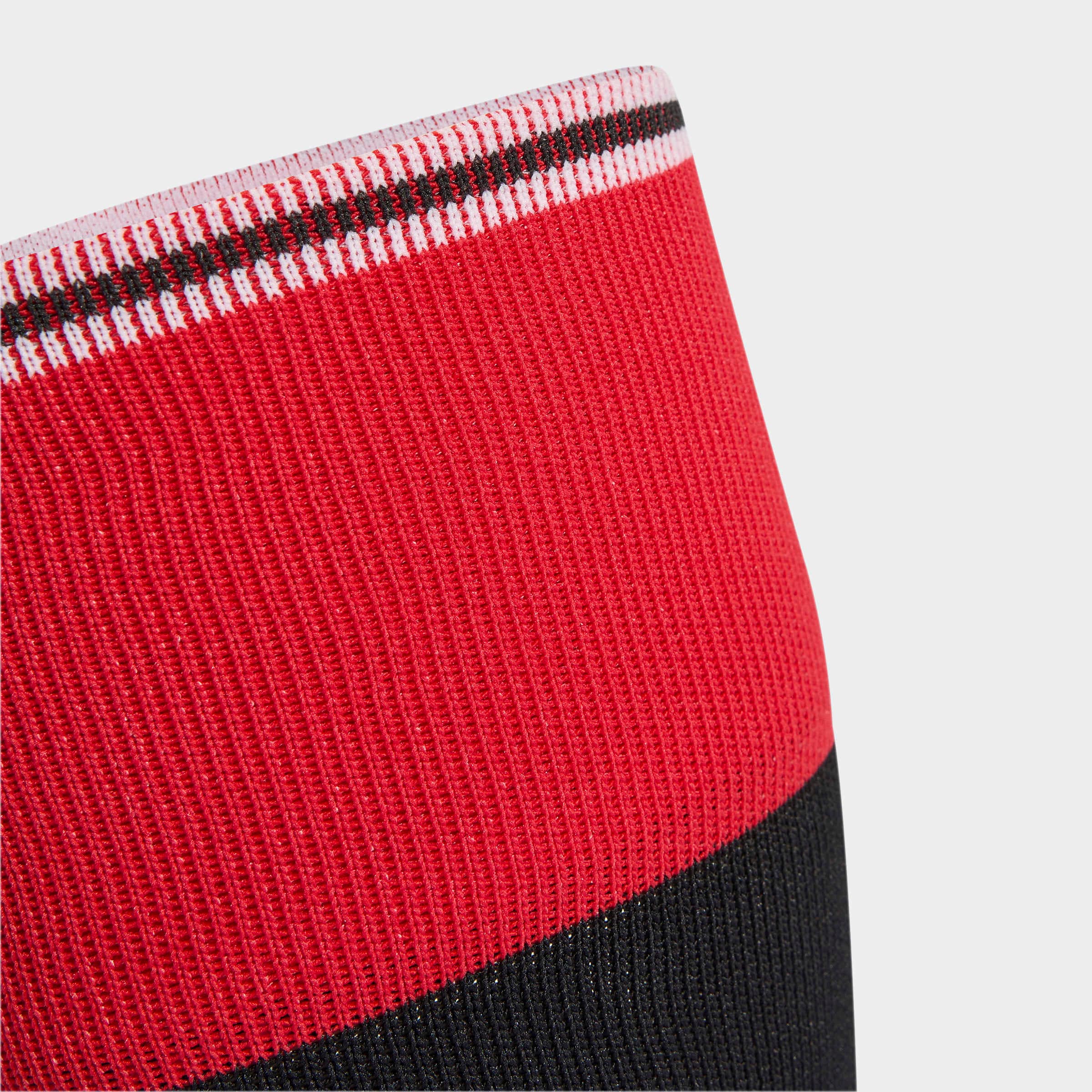 Manchester United 26/27 Home Short Socks Black 黑色 细节 [3-3]