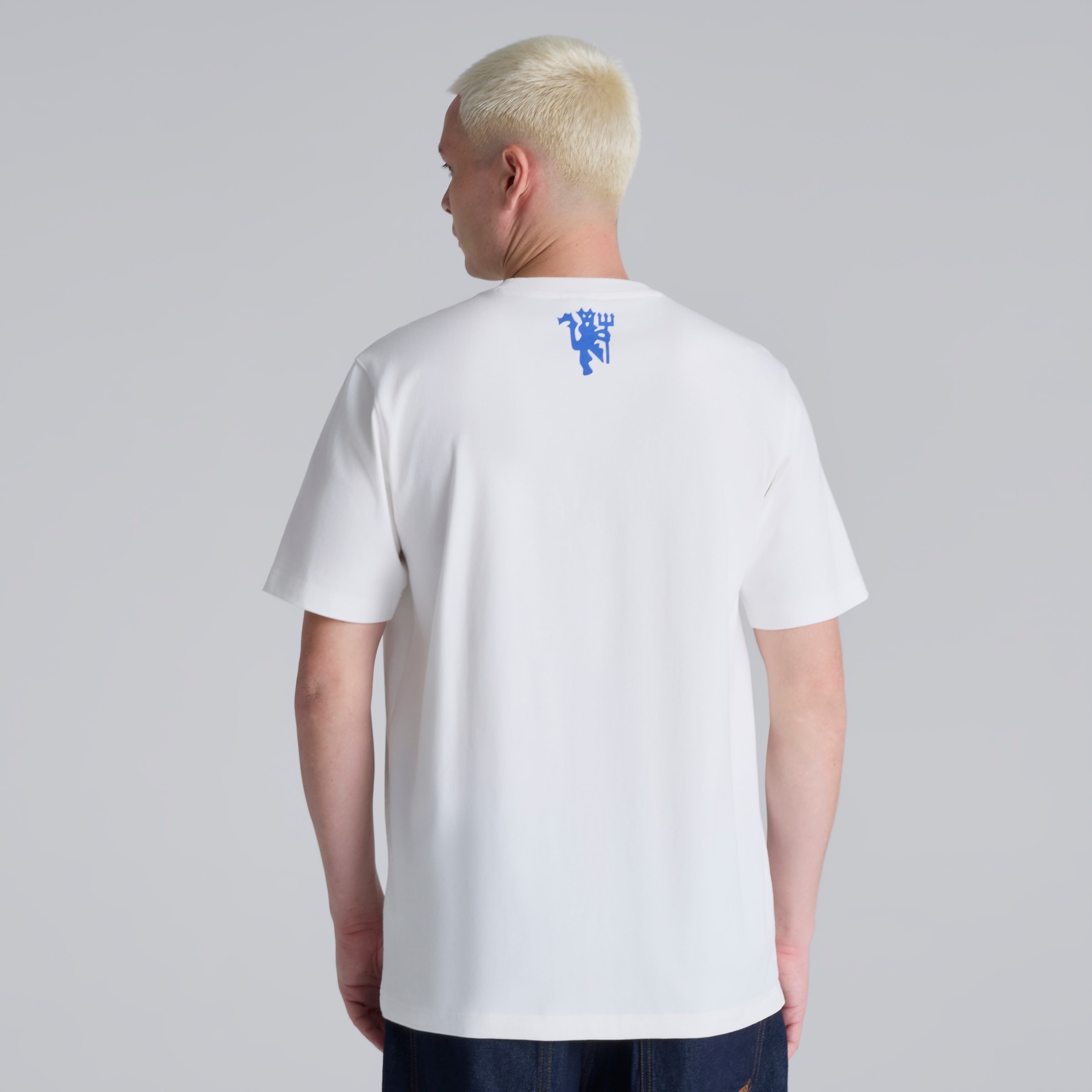 Manchester United x adidas Originals Graphic T-Shirt White 白色 细节 [2-5]