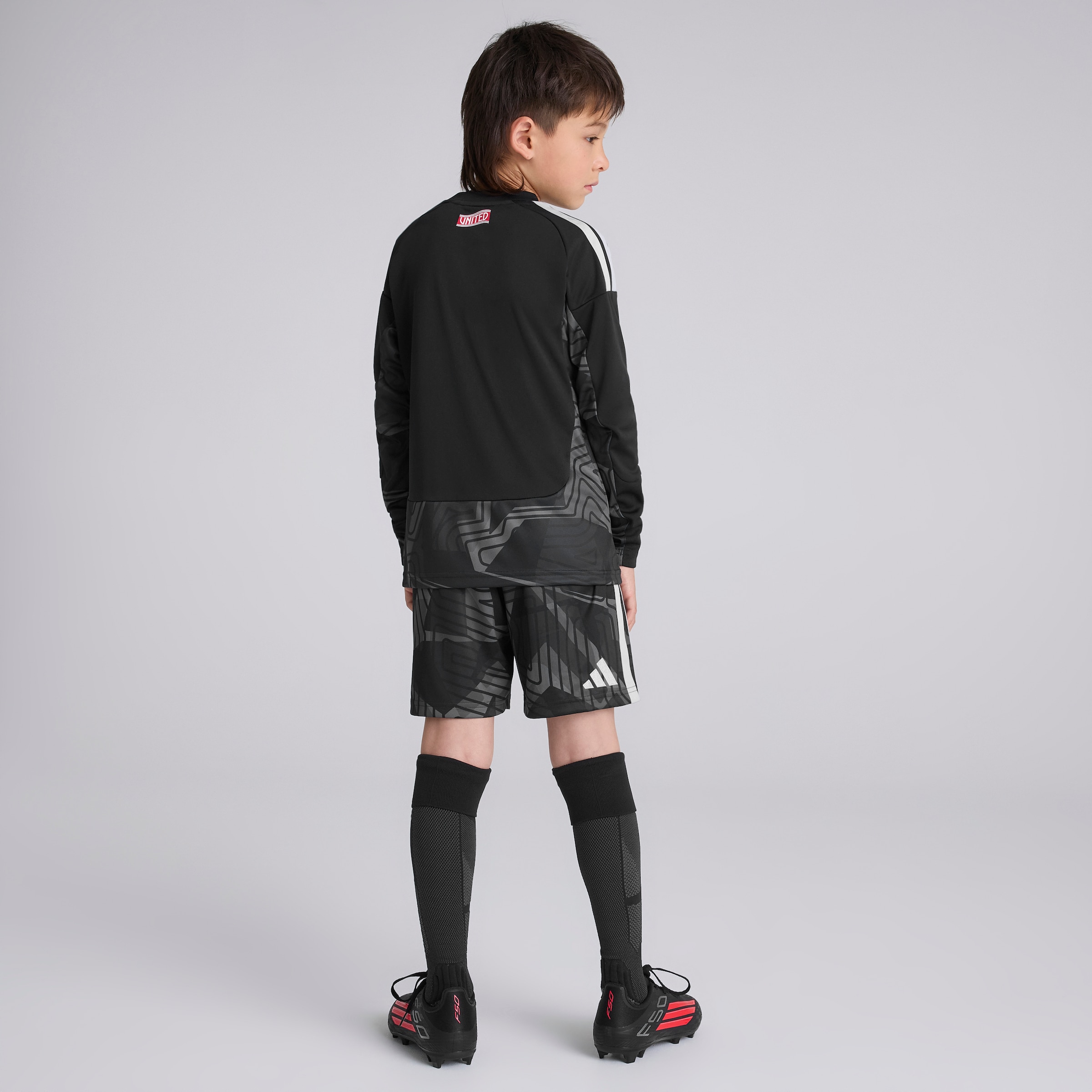 Manchester United Kids 26/27 Home Goalkeeper Shorts Black Noir Détail [2-5]