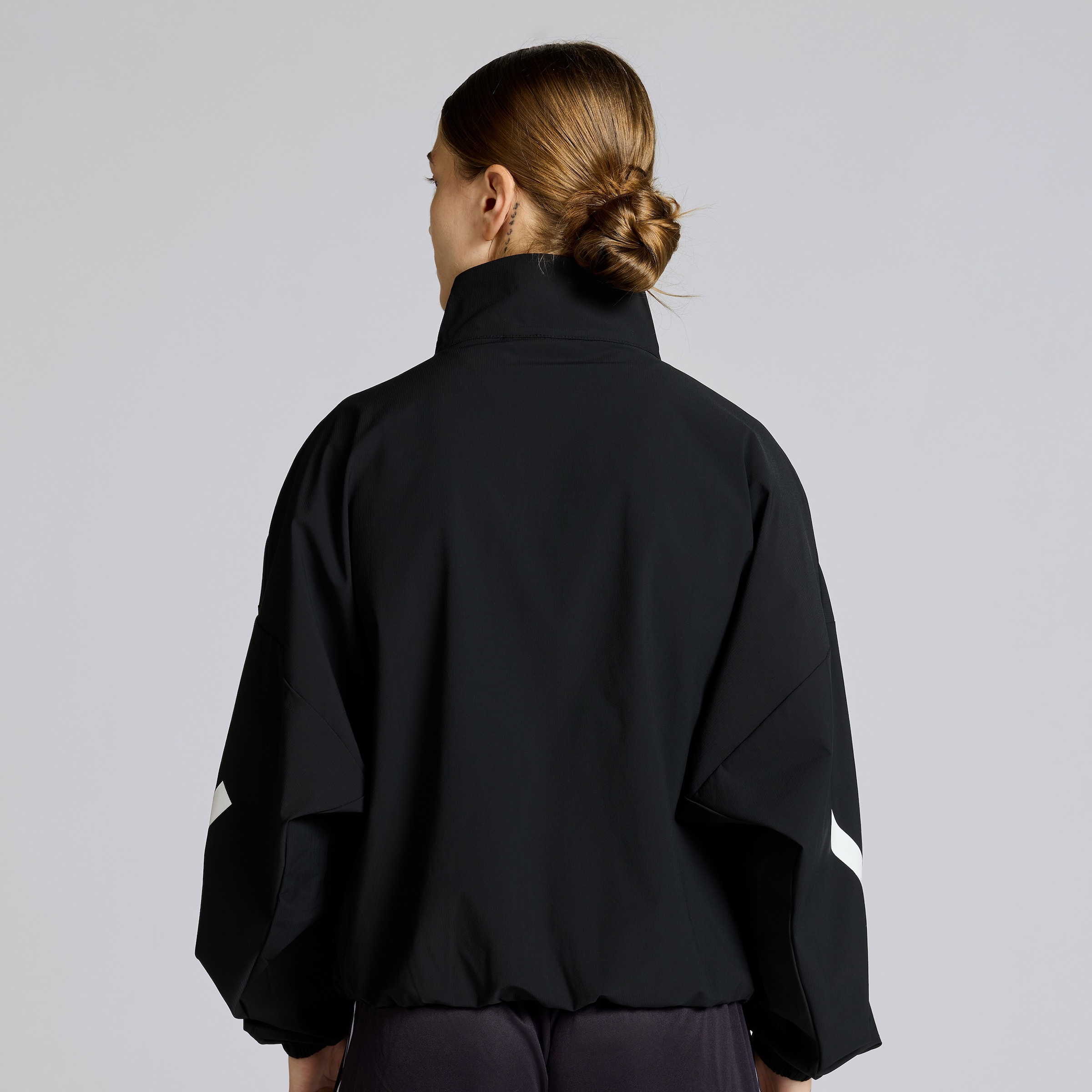 Manchester United Z.N.E. Anthem Jacket Black Detail [2-5]