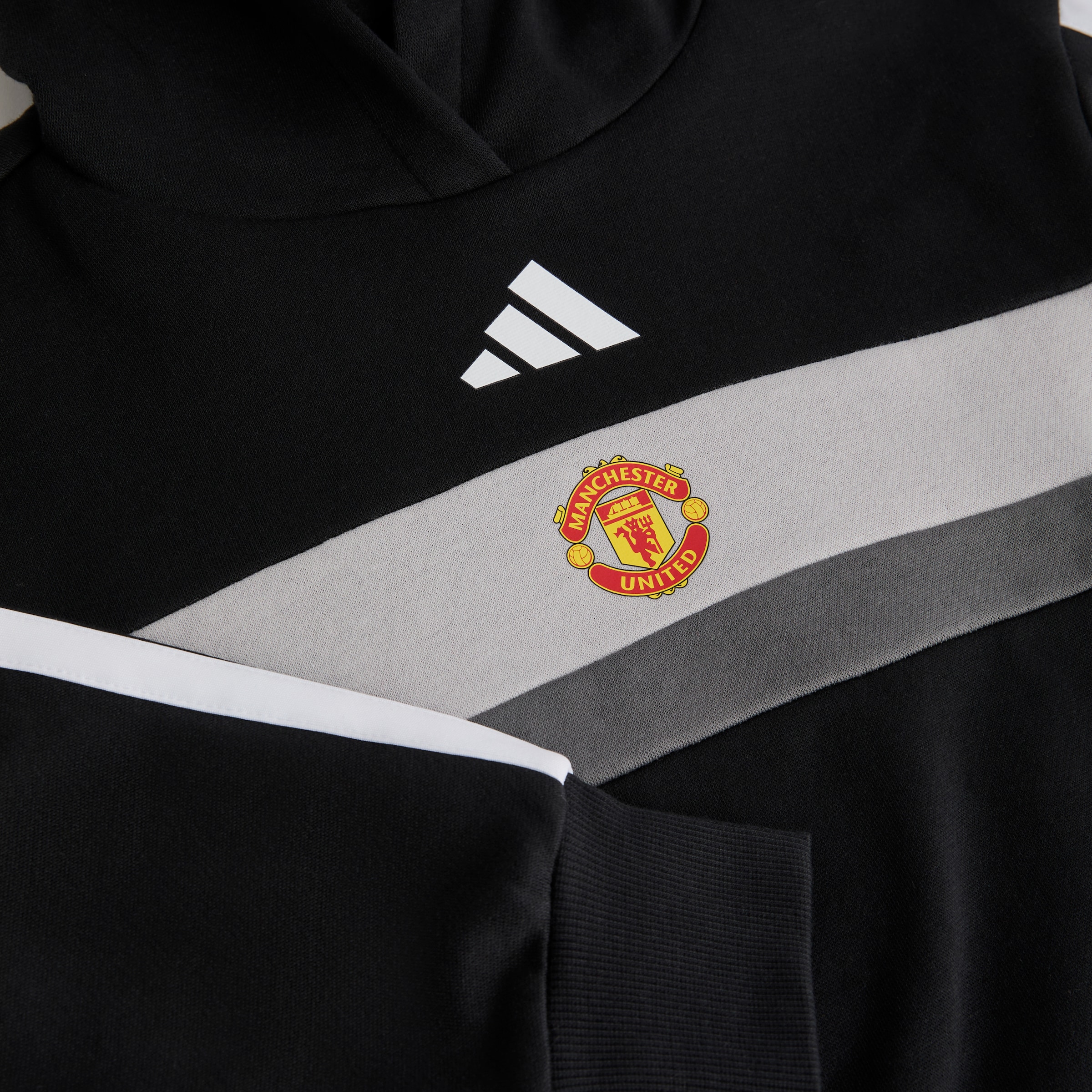 Manchester United x adidas Kids Essentials Tiberio 3-Stripes Fleece Leggins Set Black Noir Détail [3-4]