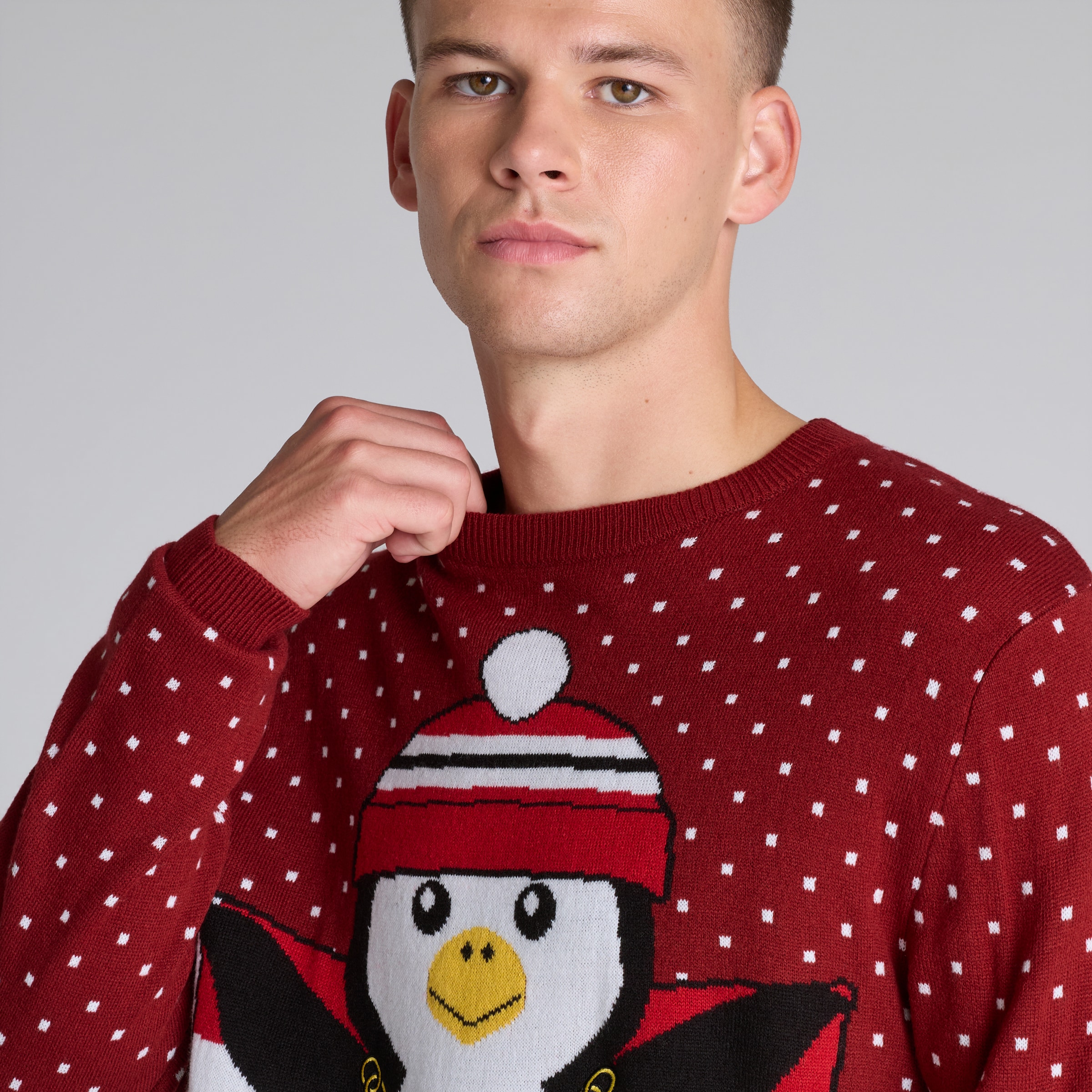Manchester United Straight Outta Old Trafford Christmas Jumper Red Red Detail [5-5]