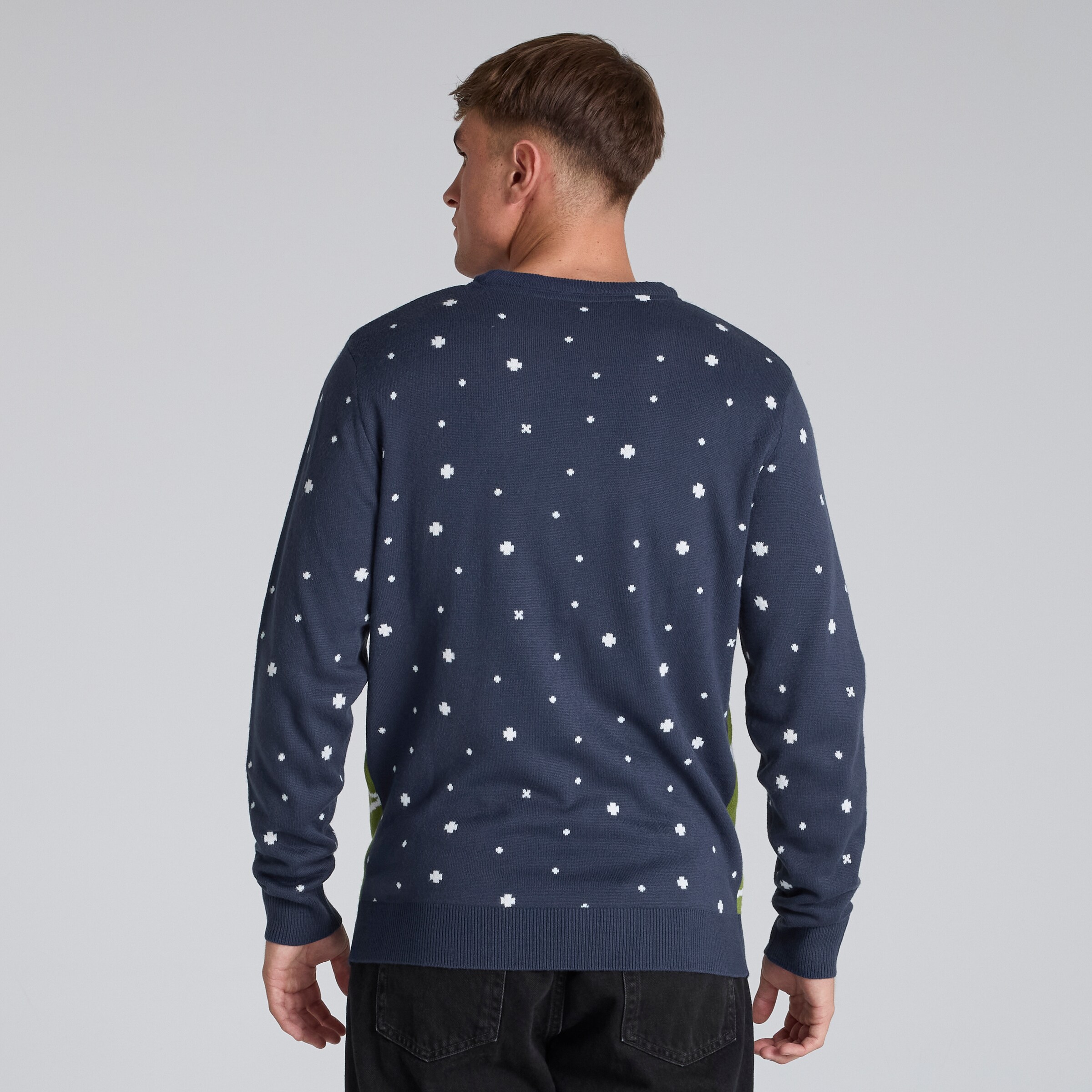 Manchester United Adults Sliding Home For Christmas Jumper Navy Navy blue Detail [2-5]