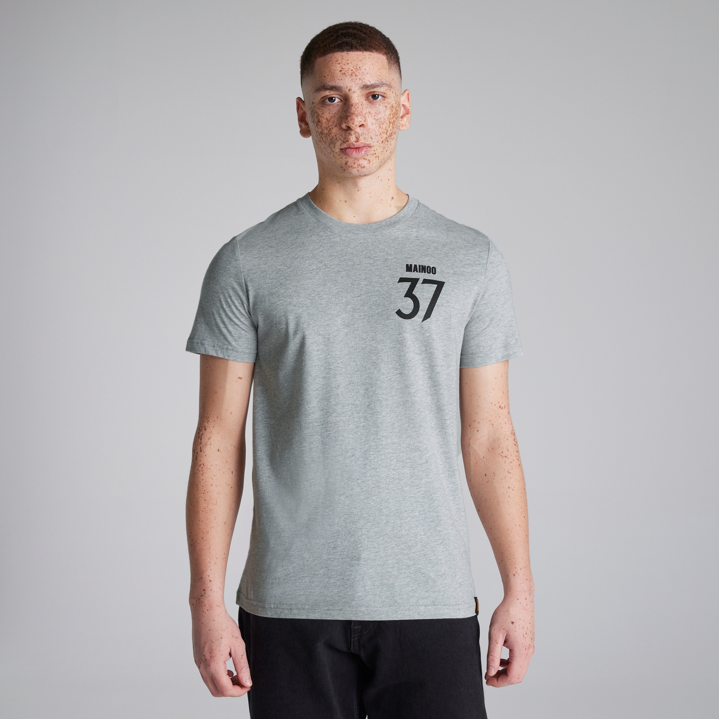 2024-25 Manchester United Third Shirt Mainoo #37