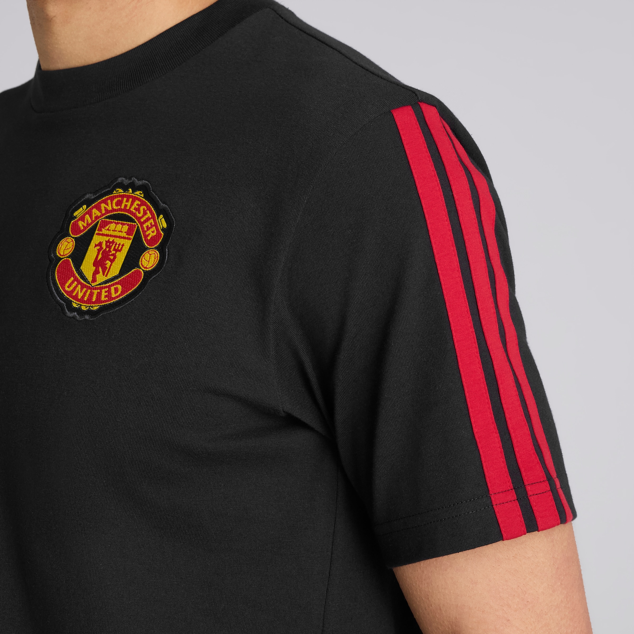Manchester United x adidas DNA T-Shirt Black 검정색 세부 사항 [5-5]