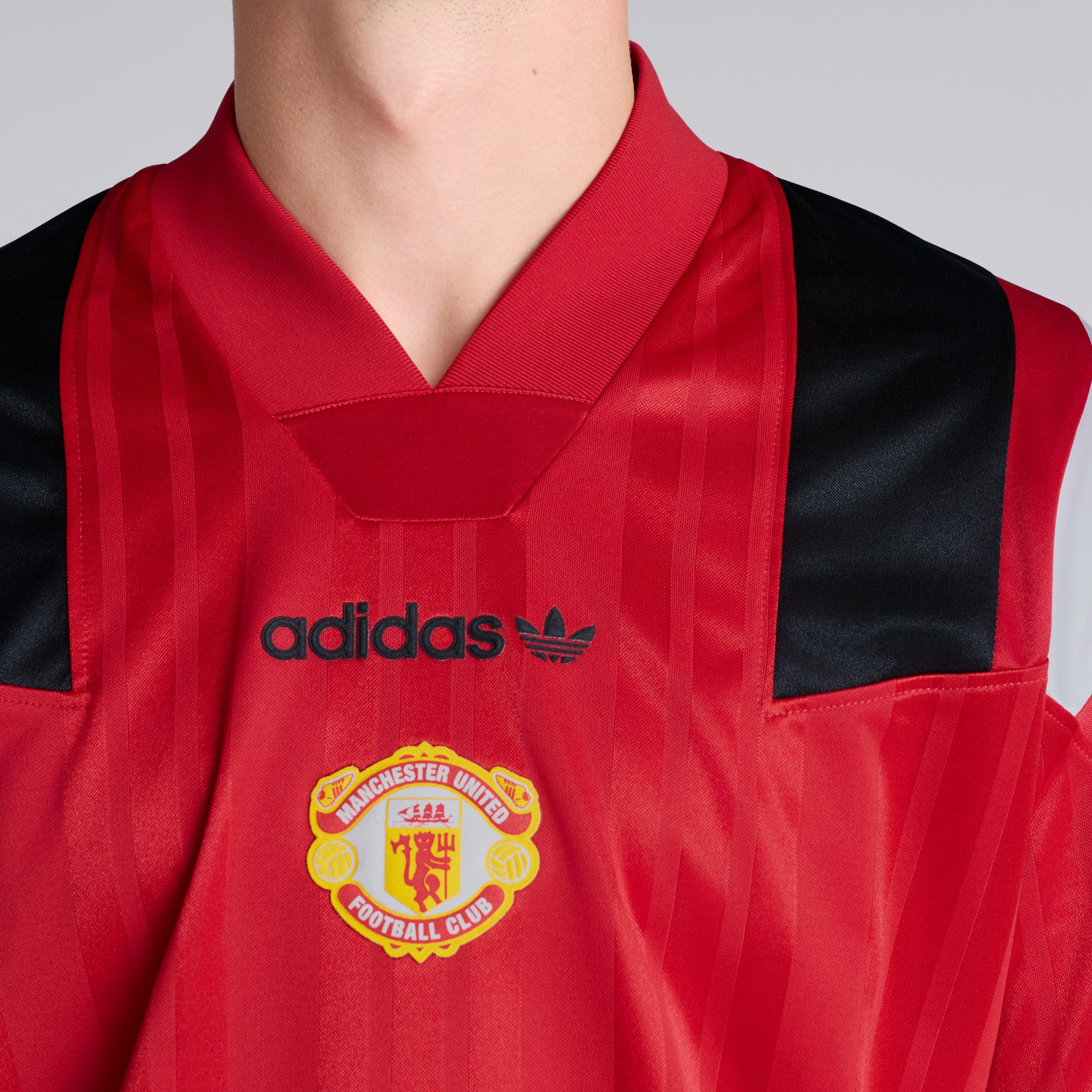 Manchester United x adidas EQT Jersey Red Red Detail [5-6]