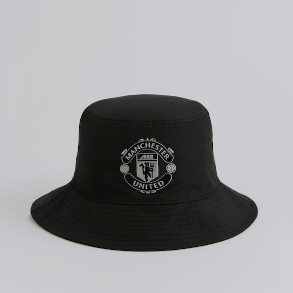 Manchester United x New Era Reflective Crest Bucket Hat Black Black