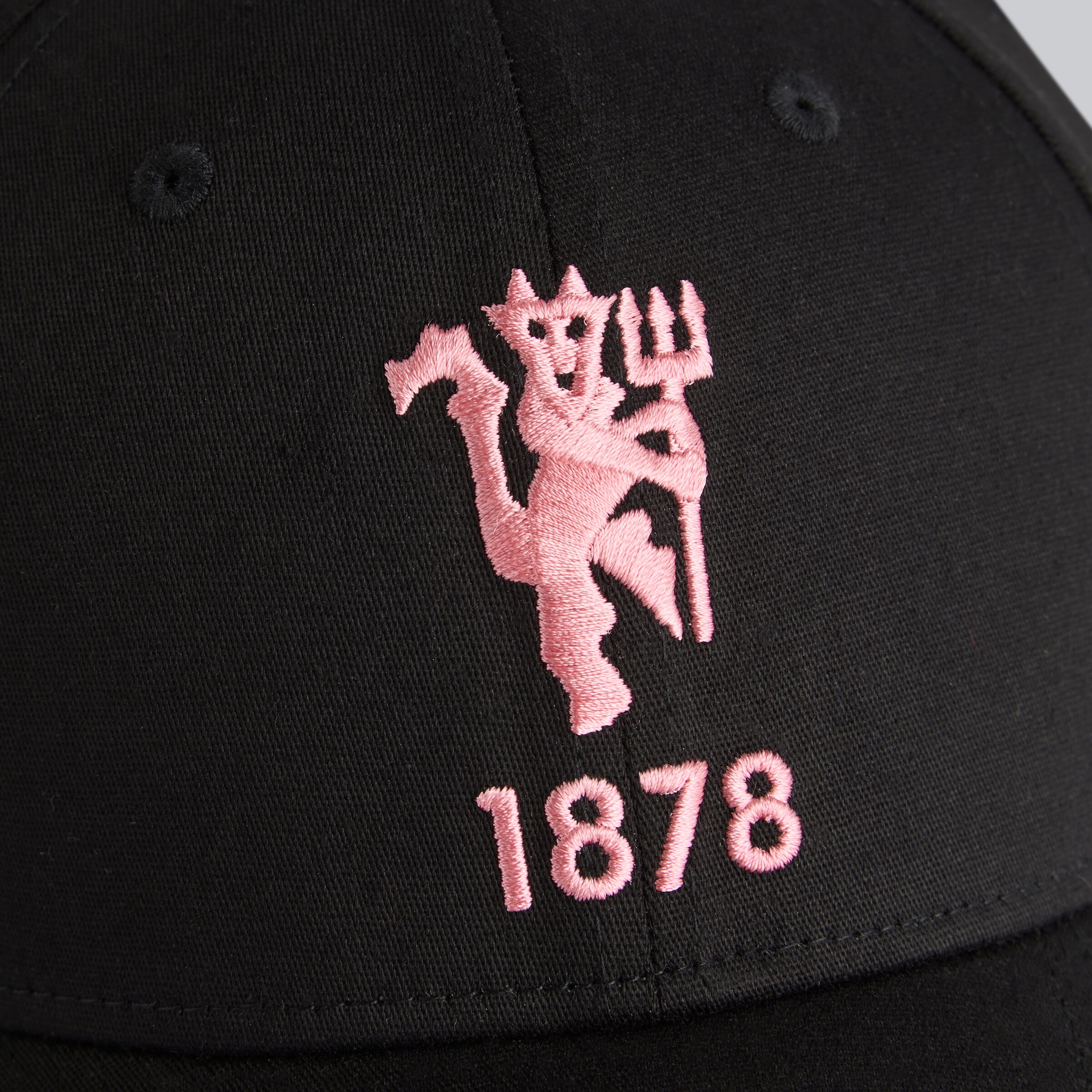Manchester United x New Era 1878 Devil 39Thirty Cap Black Black Detail [5-5]