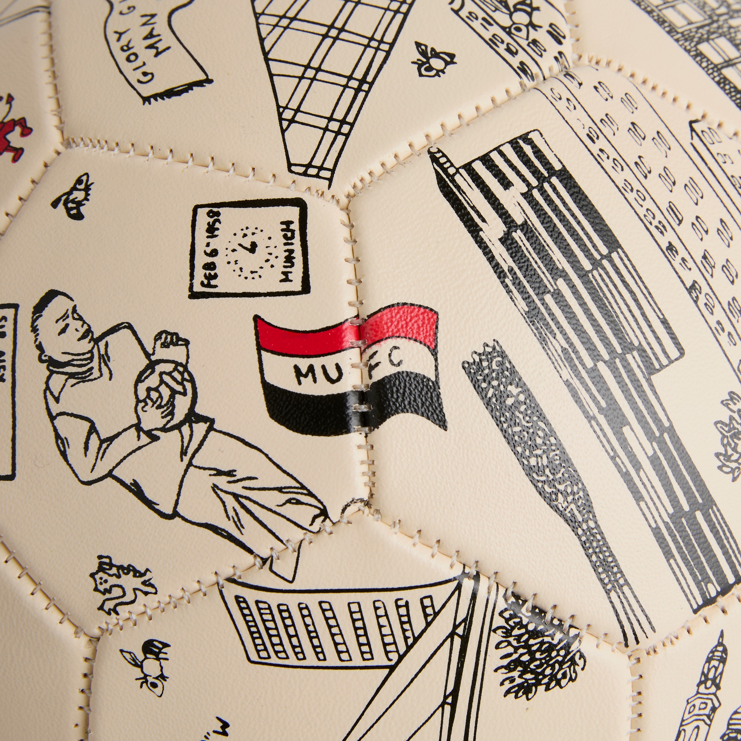 Manchester United Size 5 Illustrated Football White White Detail [5-5]