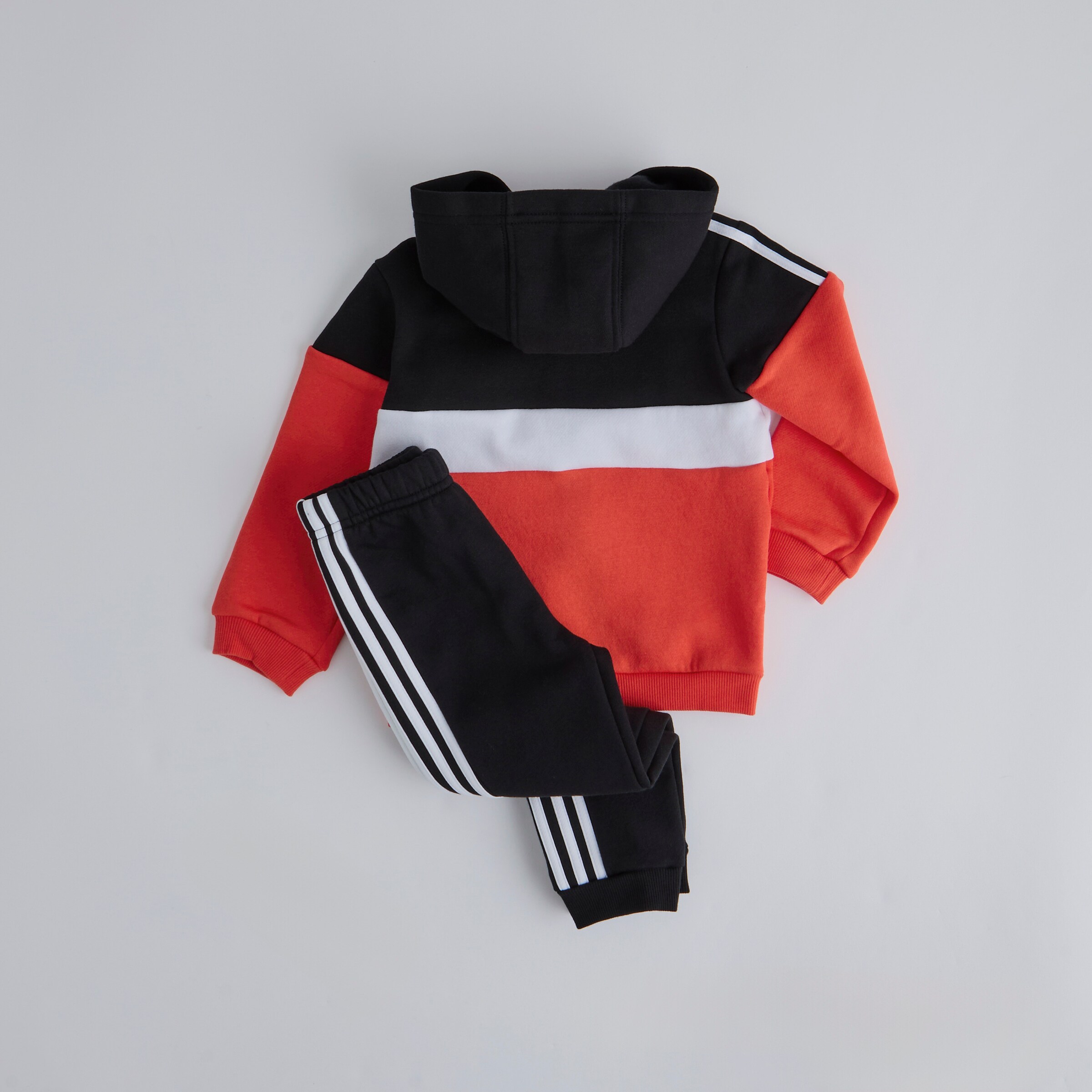 Manchester United x adidas Infant Tiberio 3-Stripes Colourblock Fleece Tracksuit Black Black Detail [2-4]
