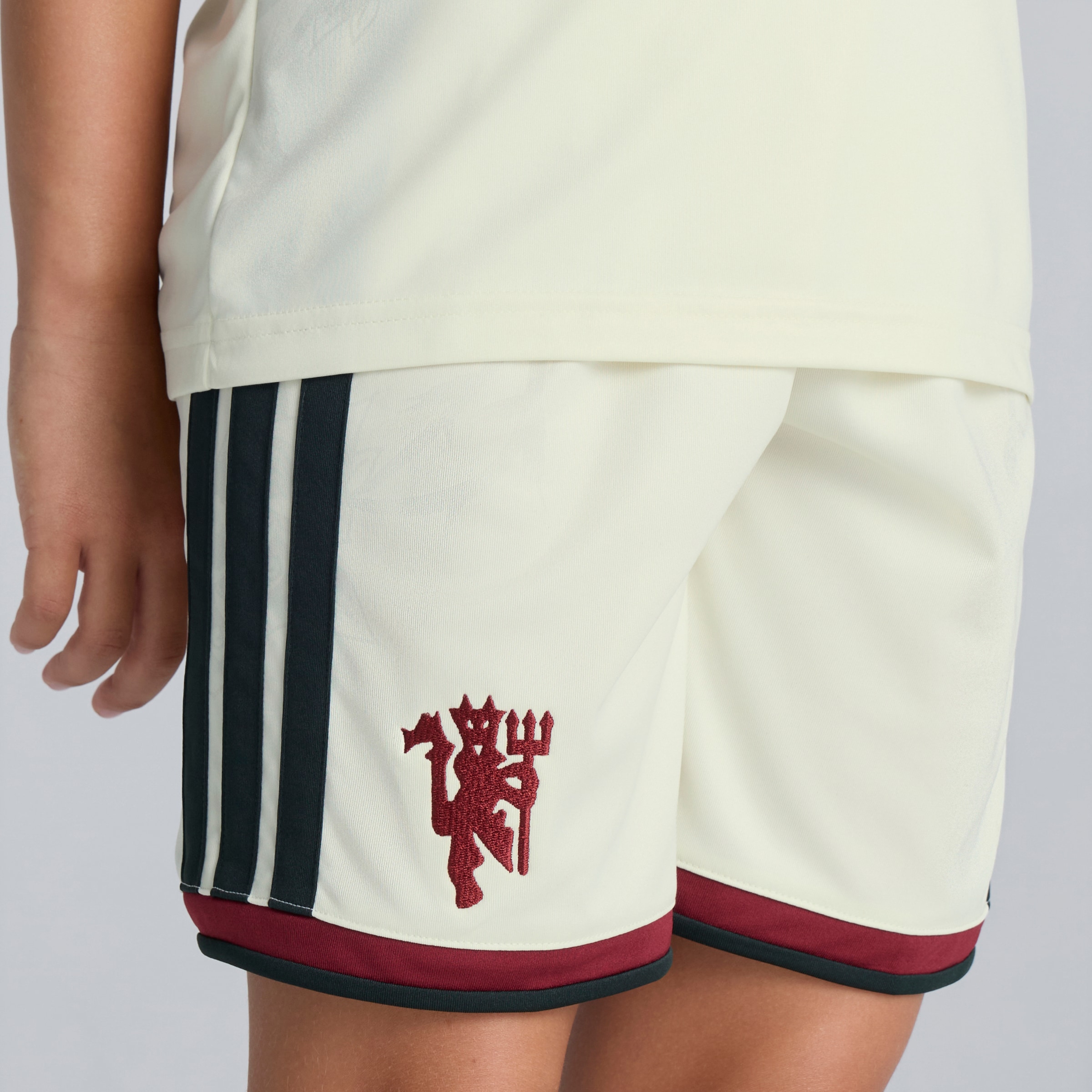 Manchester United Kids 26/27 Third Shorts Cream Beige Detail [5-5]