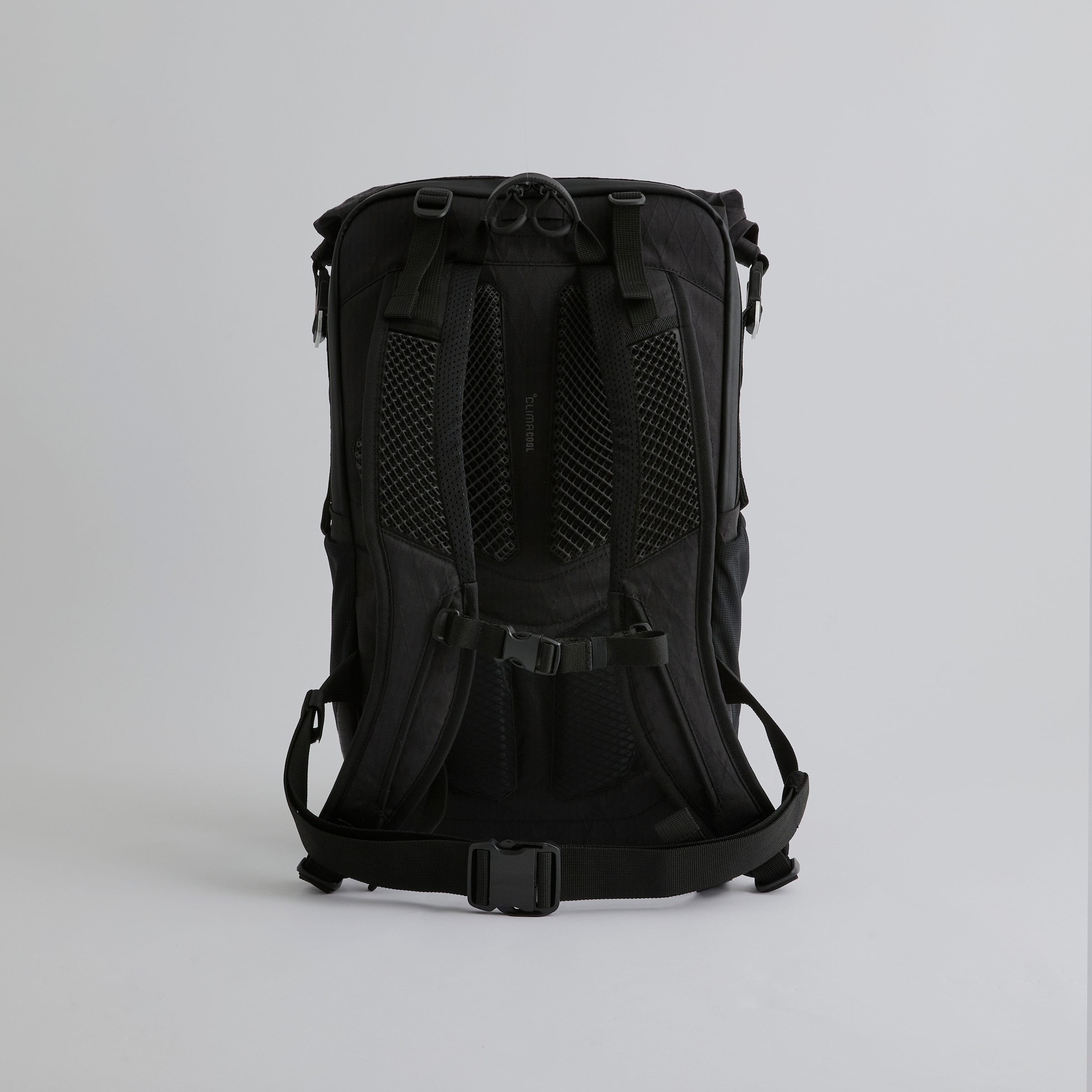 Manchester United x adidas Roll Top Backpack Black 黑色 细节 [3-6]